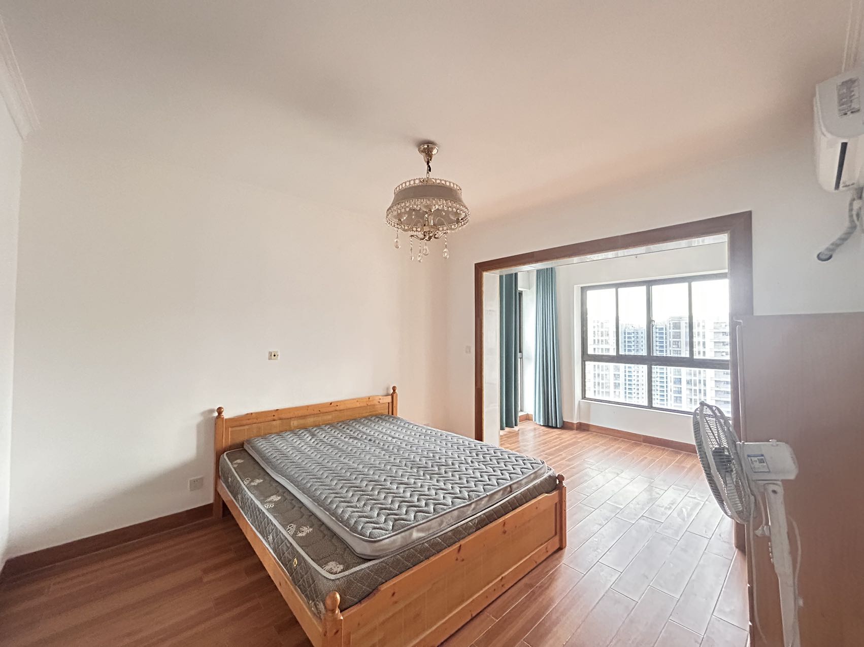 绿地海森林 3室2厅2卫 2500.0元/月 绿地海森林 3室2厅2卫 2500.0元/月室内图