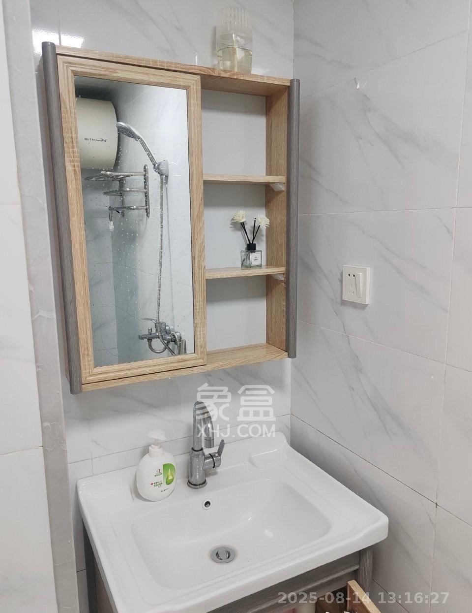 保利香槟国际 1室0厅0卫 1300.0元/月 保利香槟国际 1室0厅0卫 1300.0元/月室内图