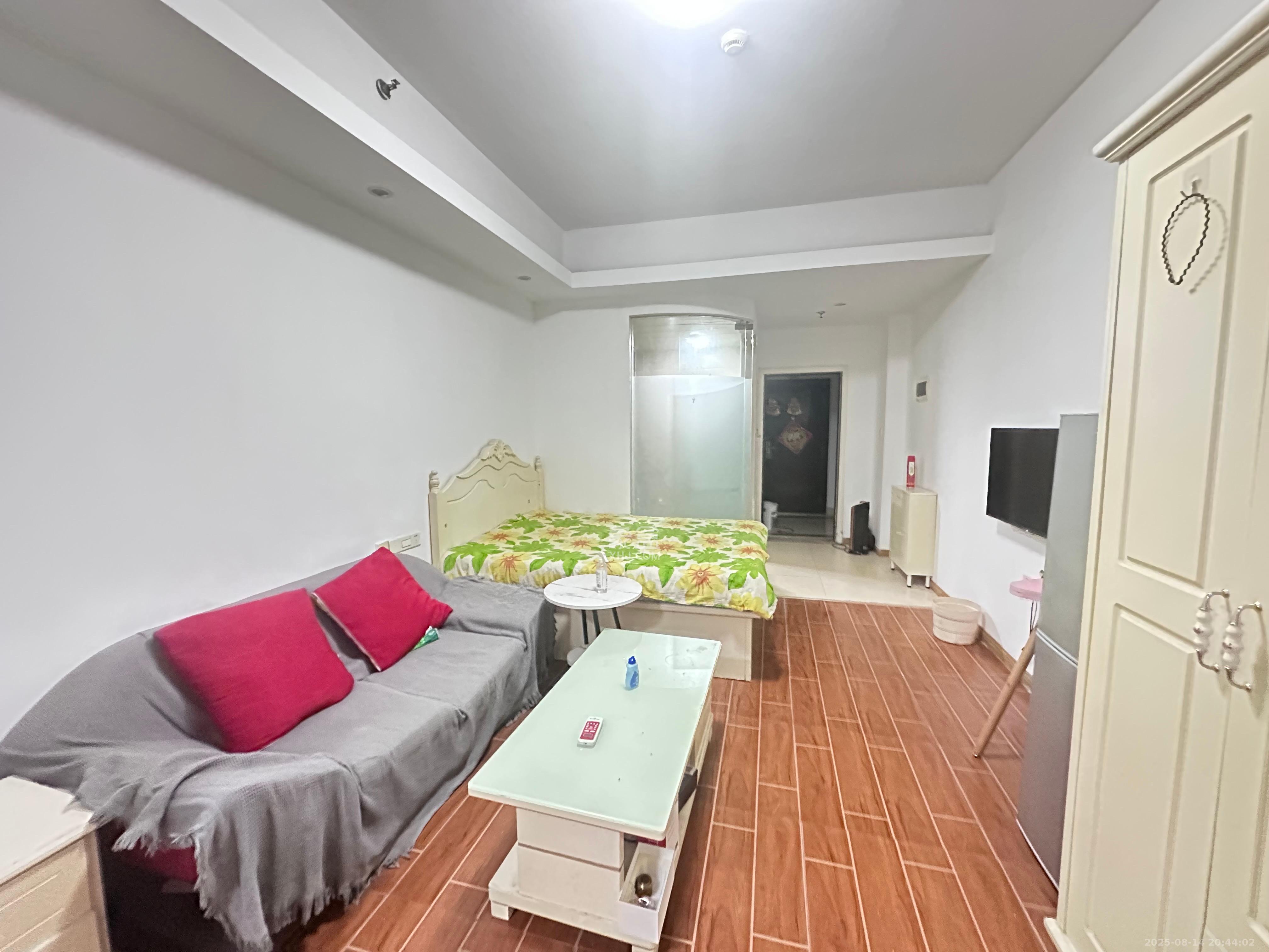 水岸世景  1室1厅1卫    900.0元/月 水岸世景  1室1厅1卫    900.0元/月室内图