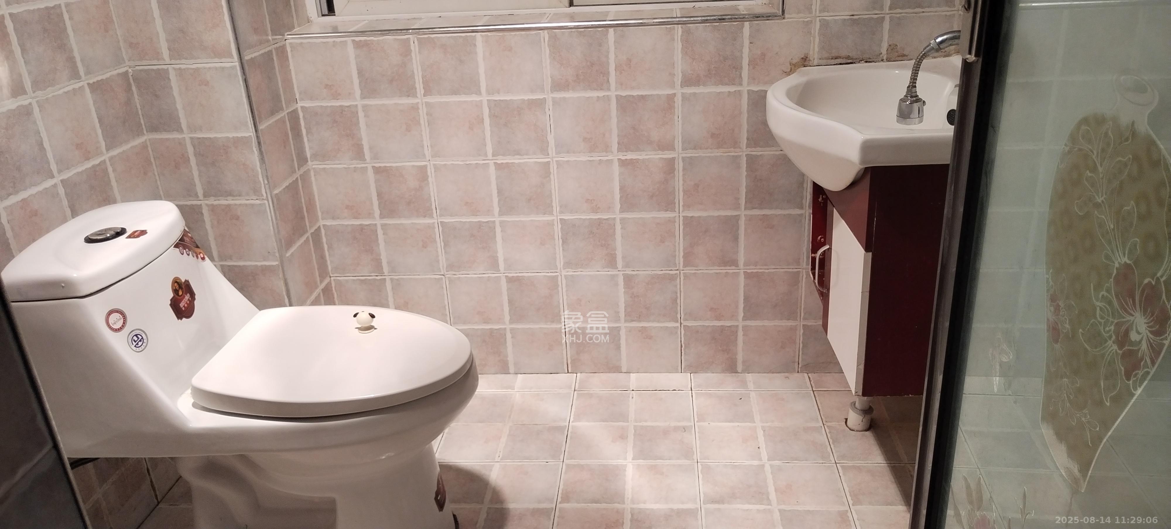 天凯东苑 2室1厅1卫 1700.0元/月 天凯东苑 2室1厅1卫 1700.0元/月室内图