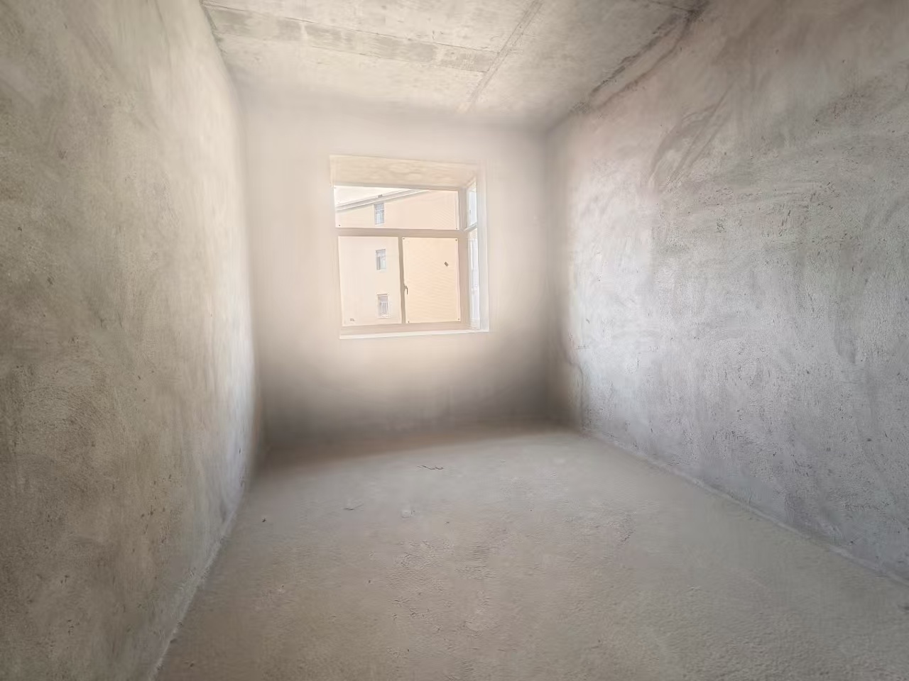 东方新城  2室1厅1卫   38.00万室内图