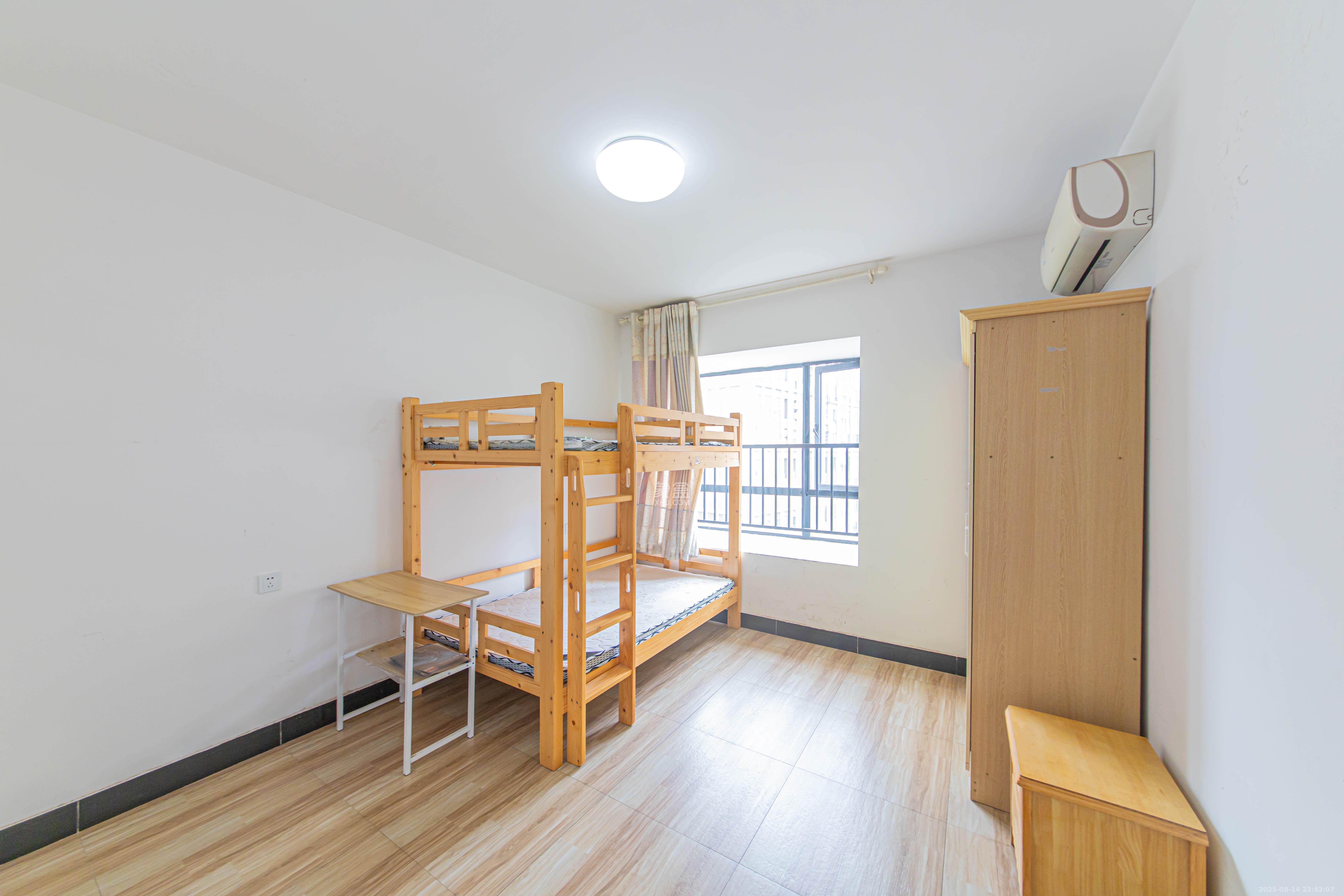 中建芙蓉嘉苑 3室2厅2卫 106.0万 中建芙蓉嘉苑 3室2厅2卫 106.0万卧室