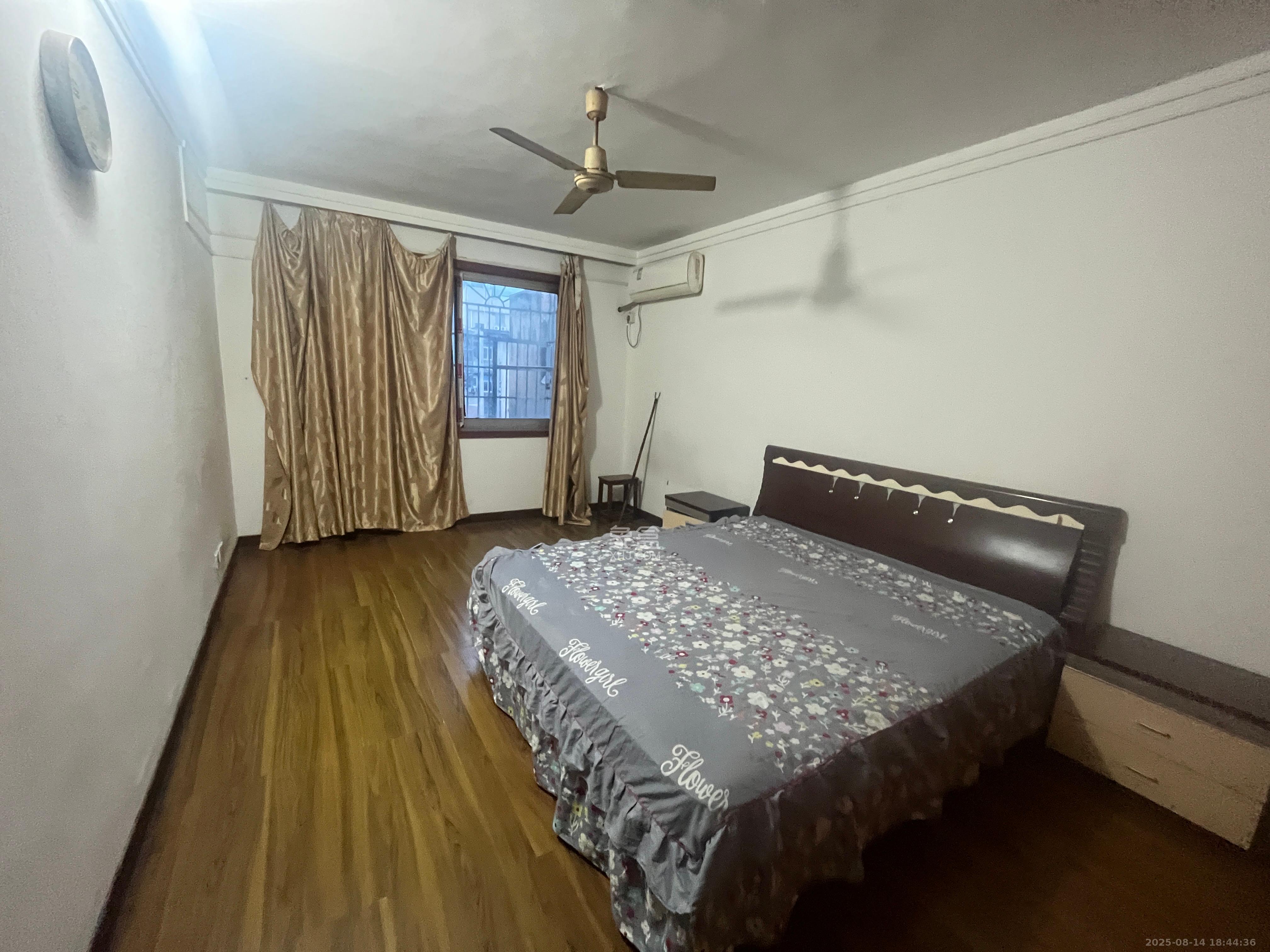 西长街散盘 2室2厅1卫 2000.0元/月 西长街散盘 2室2厅1卫 2000.0元/月室内图