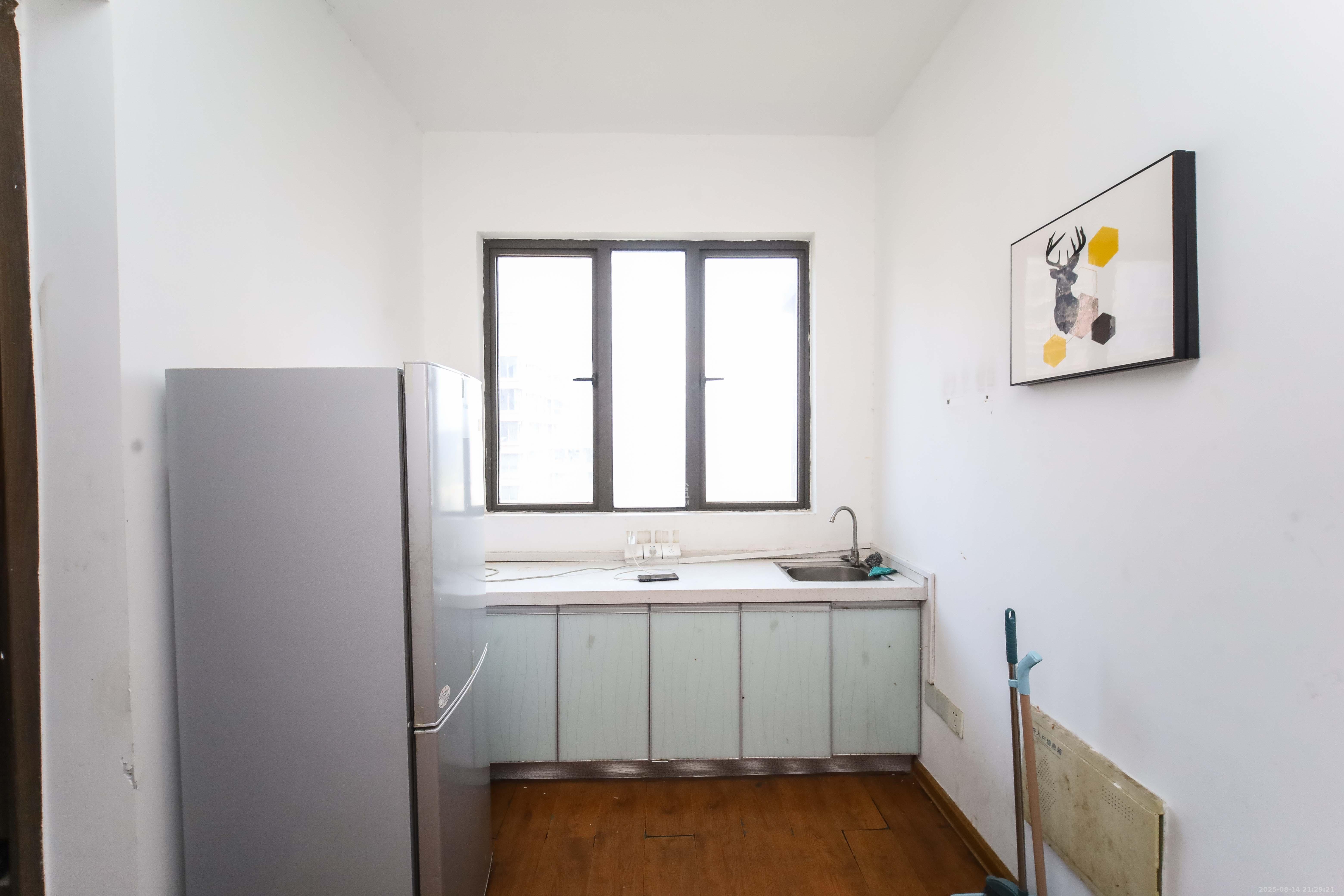 湘域熙岸 4室2厅2卫 240.0万 湘域熙岸 4室2厅2卫 240.0万其他