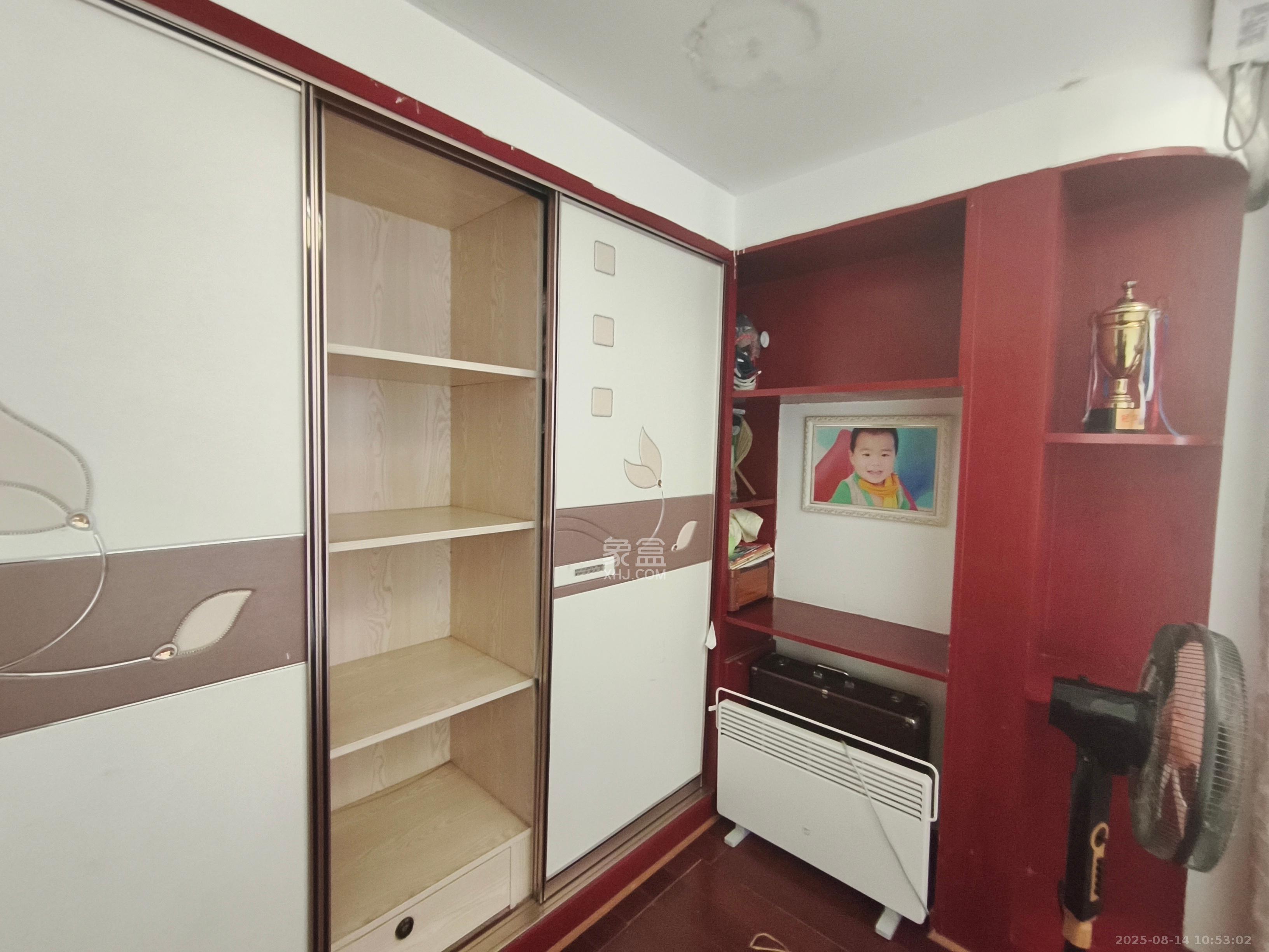 梅溪鑫苑名家 3室2厅2卫 2400.0元/月 梅溪鑫苑名家 3室2厅2卫 2400.0元/月室内图