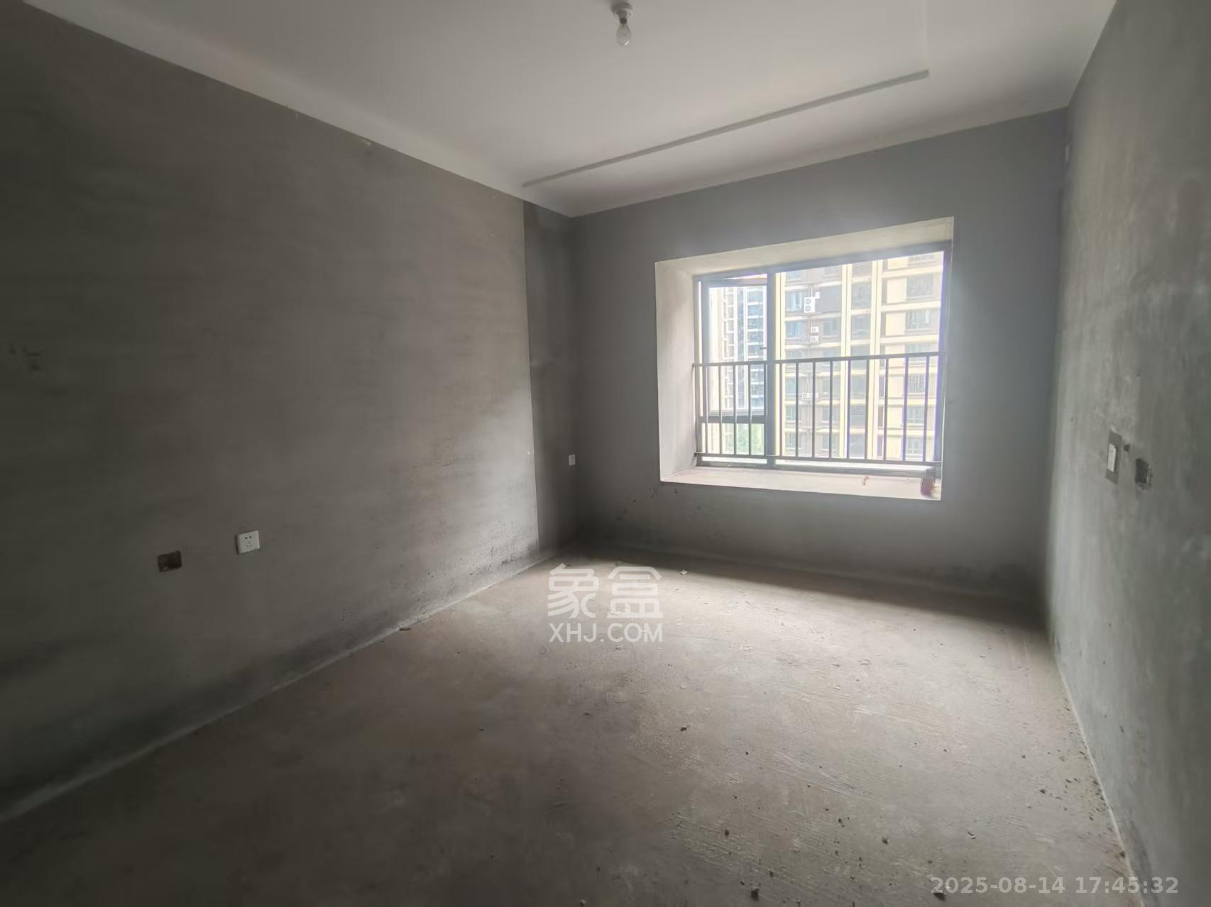 荣盛城 3室2厅1卫 1000.0元/月 荣盛城 3室2厅1卫 1000.0元/月室内图