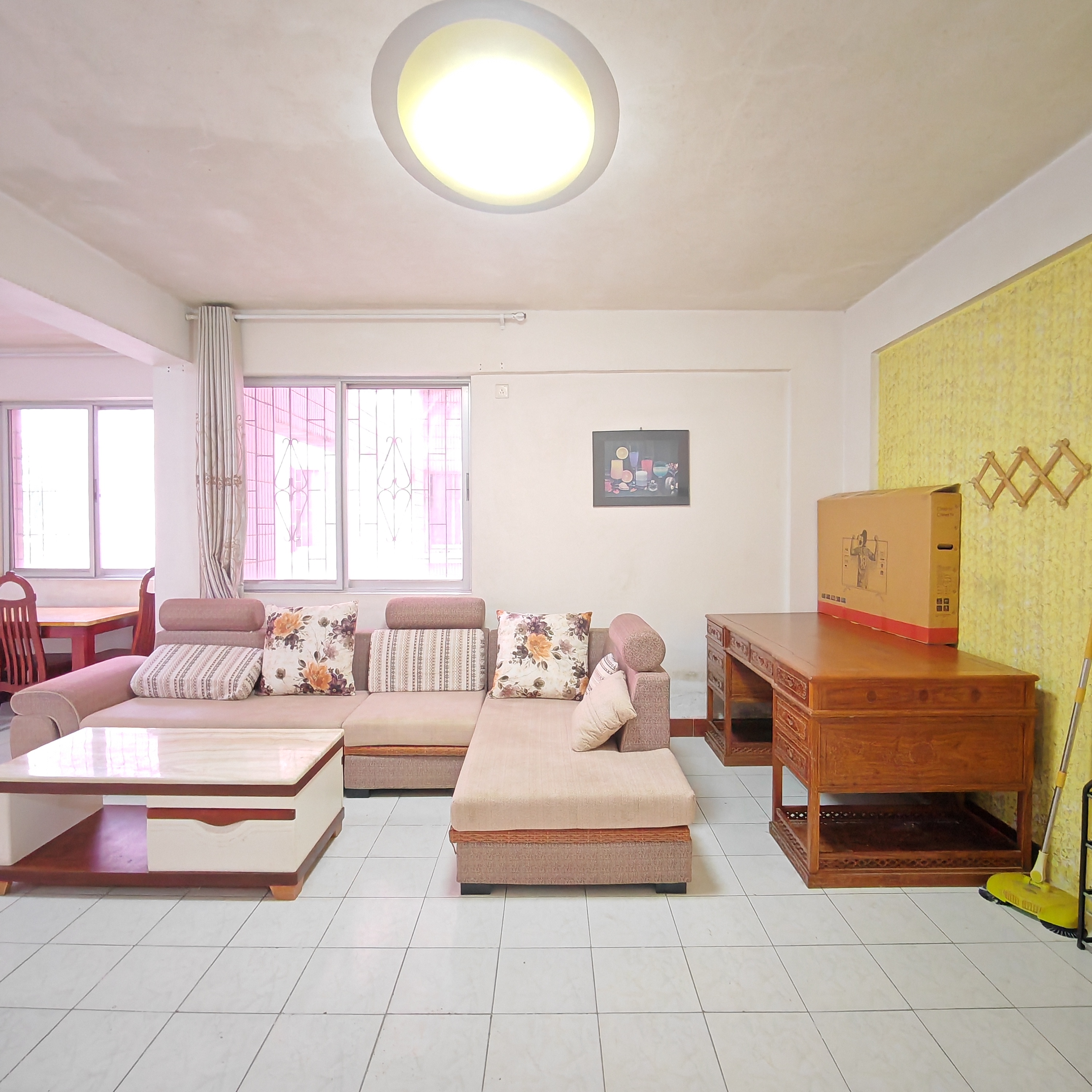 侨诚花园 2室2厅1卫 2300.0元/月 侨诚花园 2室2厅1卫 2300.0元/月室内图