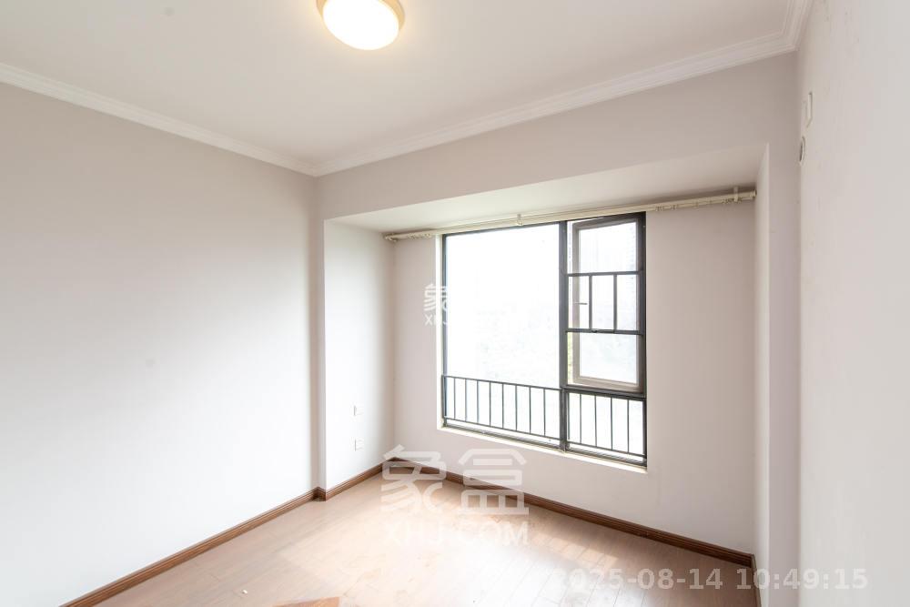 万科金域华府三四期 3室2厅1卫 2300.0元/月 万科金域华府三四期 3室2厅1卫 2300.0元/月室内图