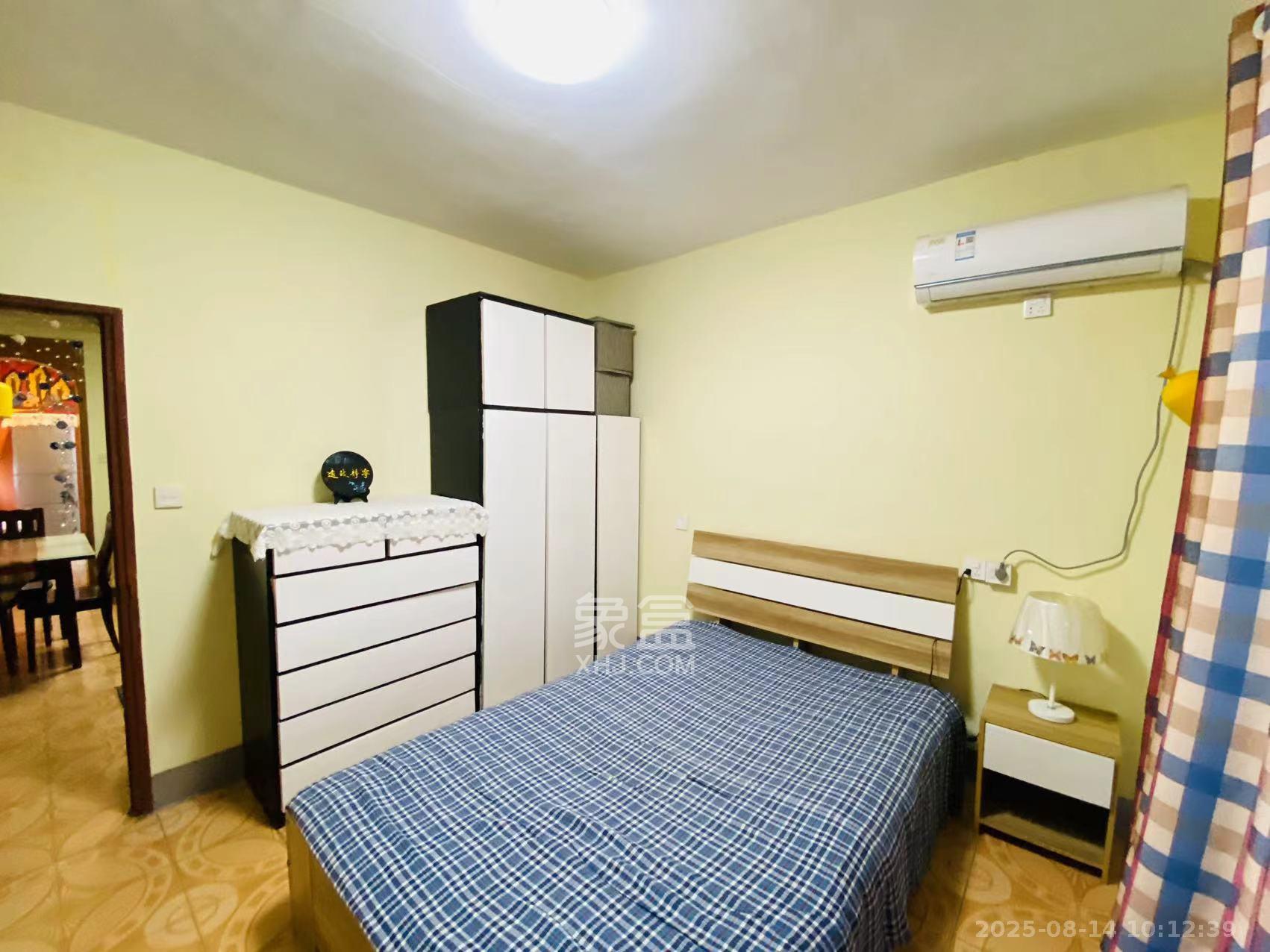 白果园散盘  1室1厅1卫    1800.0元/月室内图