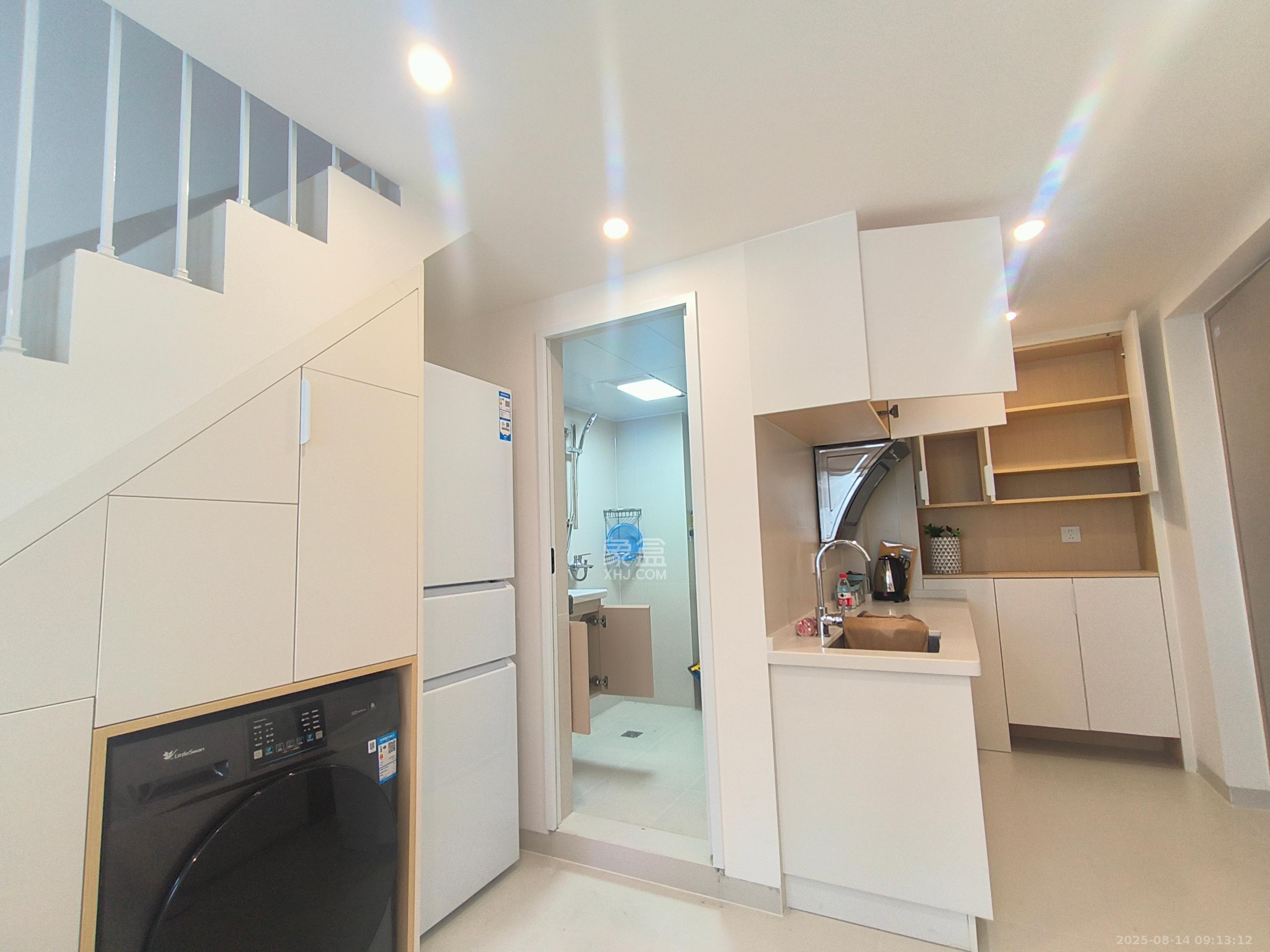 金地峯范  1室0厅0卫    1900.0元/月 金地峯范  1室0厅0卫    1900.0元/月室内图