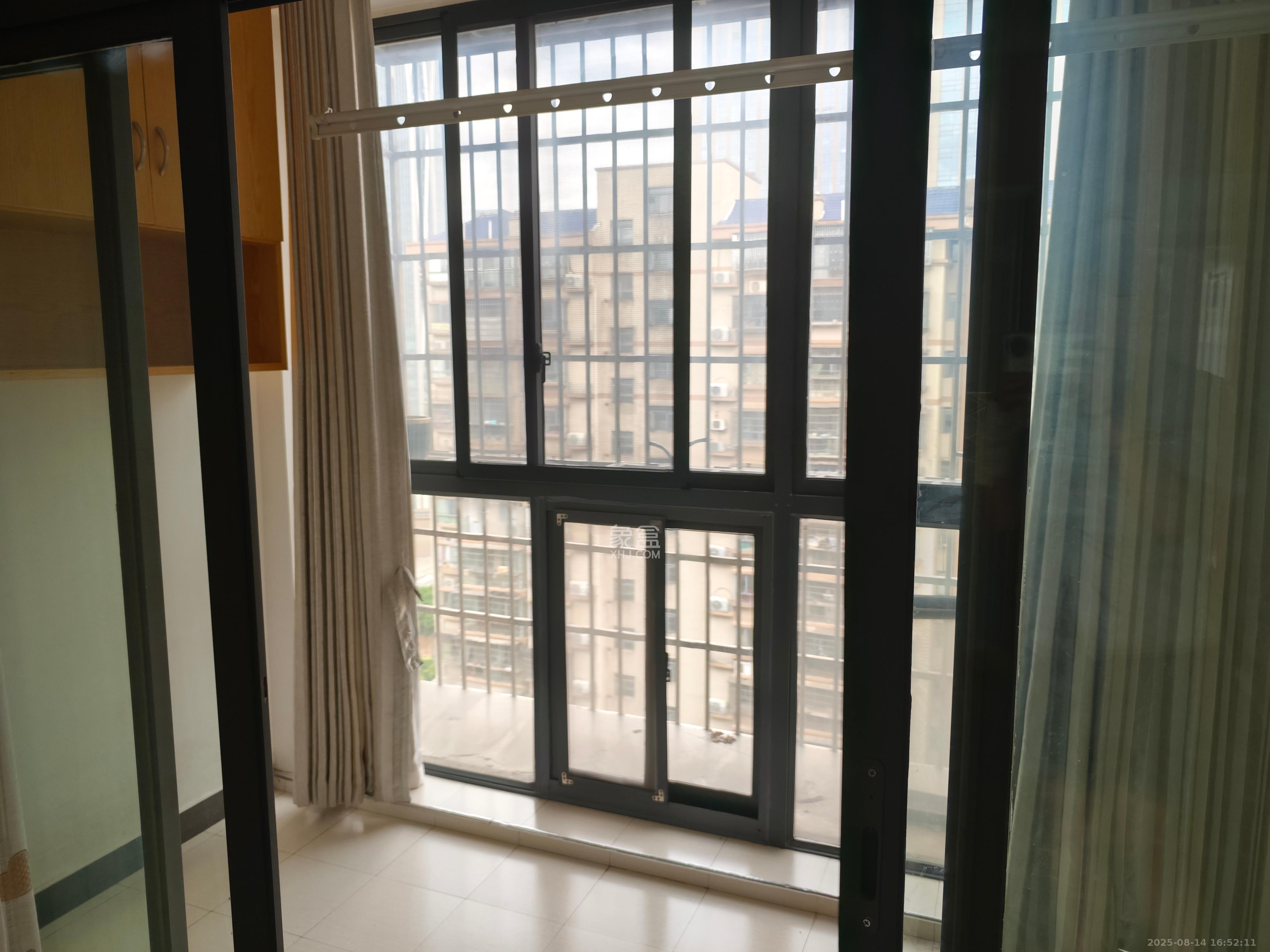 茶山馨苑  3室1厅1卫    3400.0元/月室内图