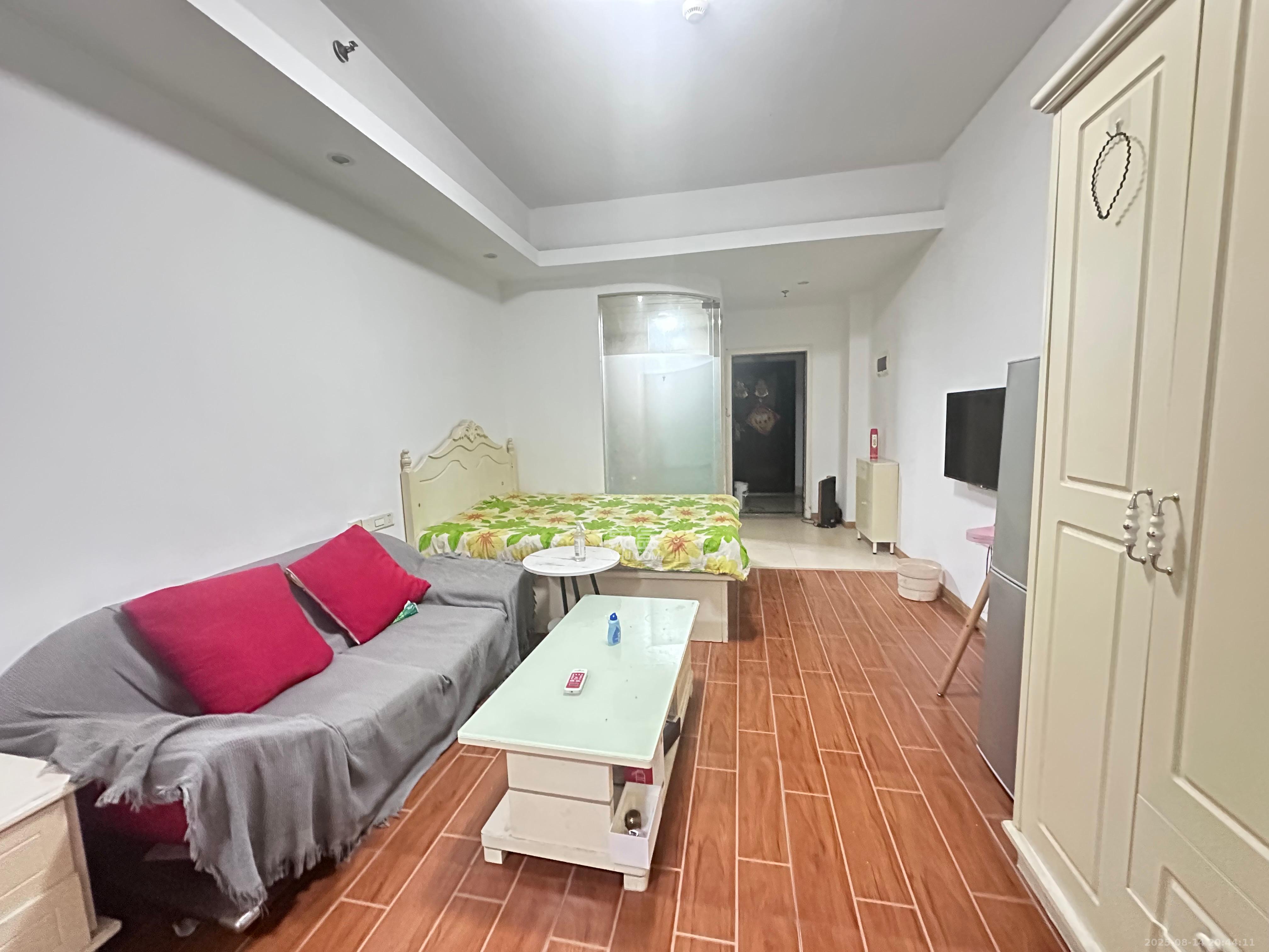 水岸世景  1室1厅1卫    900.0元/月 水岸世景  1室1厅1卫    900.0元/月室内图