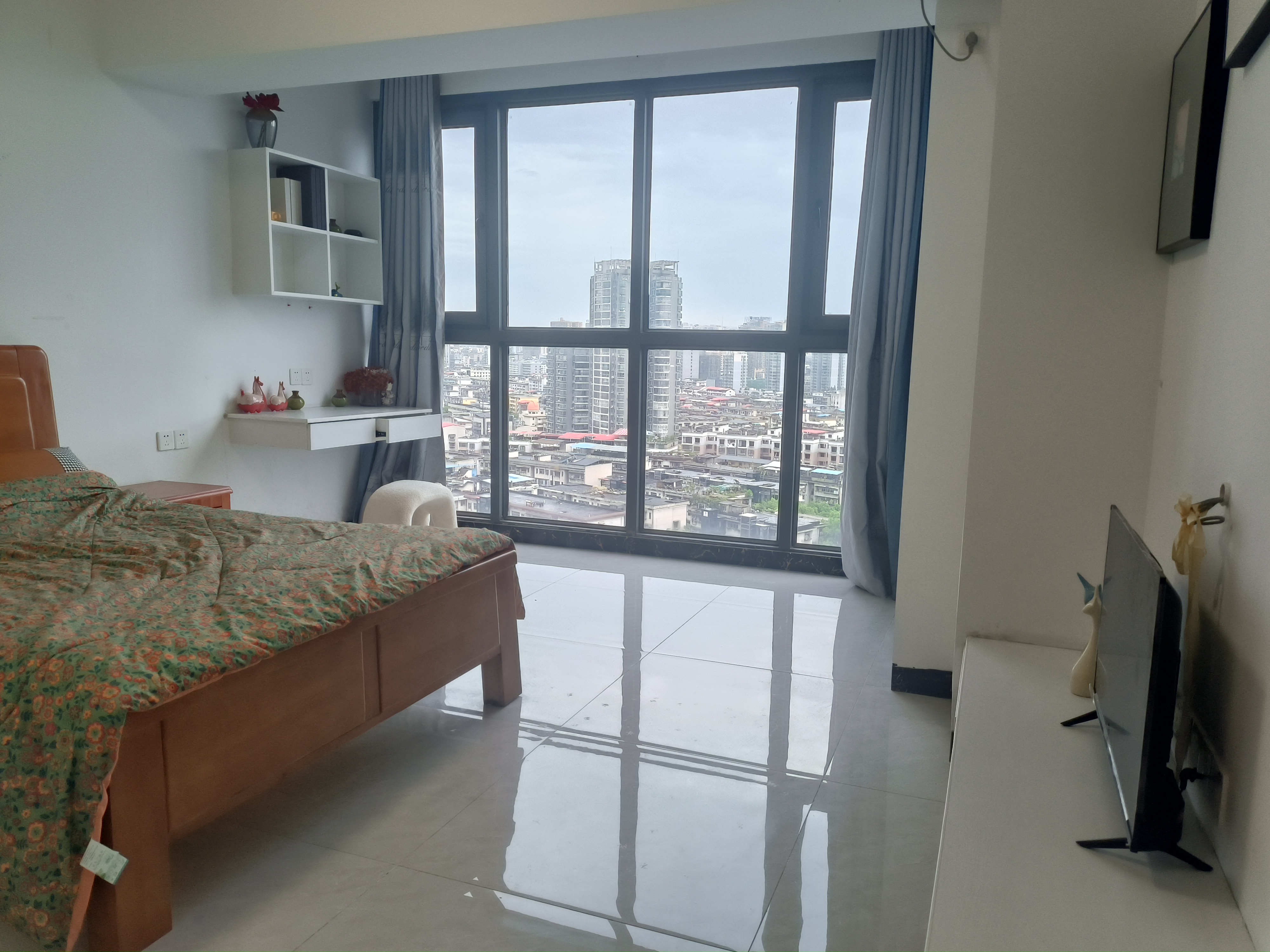 金钟大雁城  1室1厅1卫    1800.0元/月 金钟大雁城  1室1厅1卫    1800.0元/月室内图