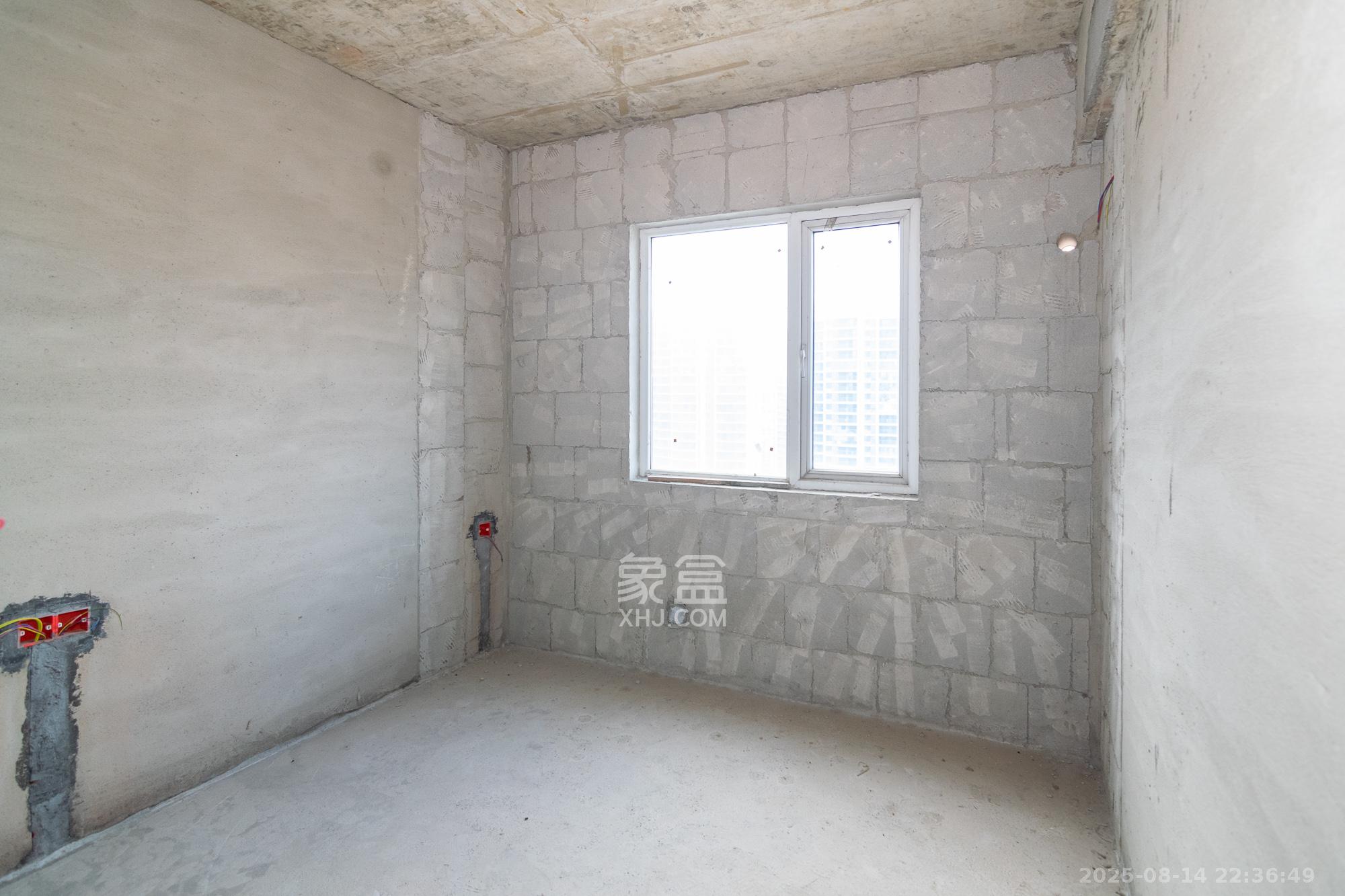 新华联梦想城  4室2厅2卫    85.0万 新华联梦想城  4室2厅2卫    85.0万卧室