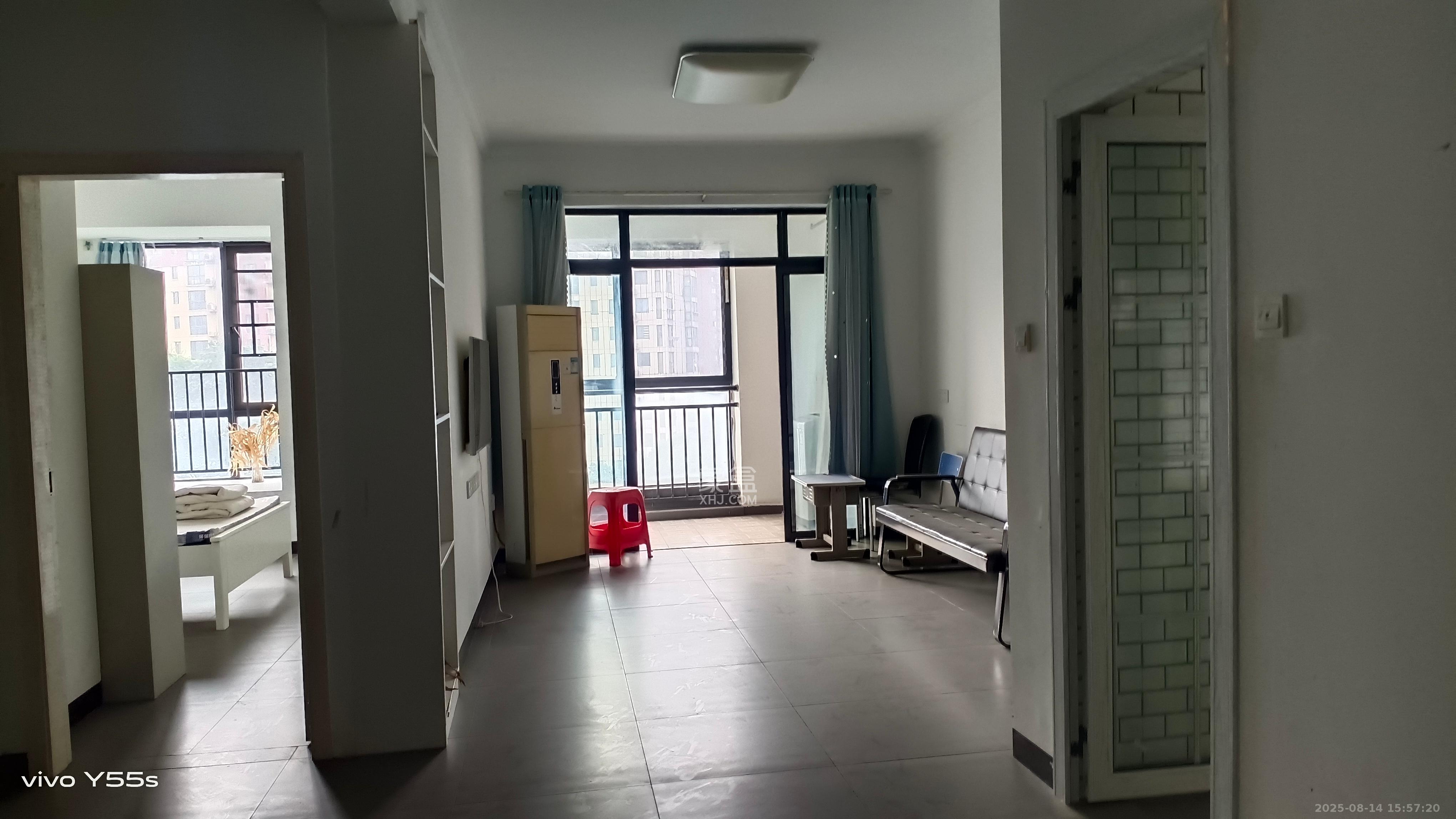 新盛珑璟台  2室2厅1卫    1900.0元/月 新盛珑璟台  2室2厅1卫    1900.0元/月室内图