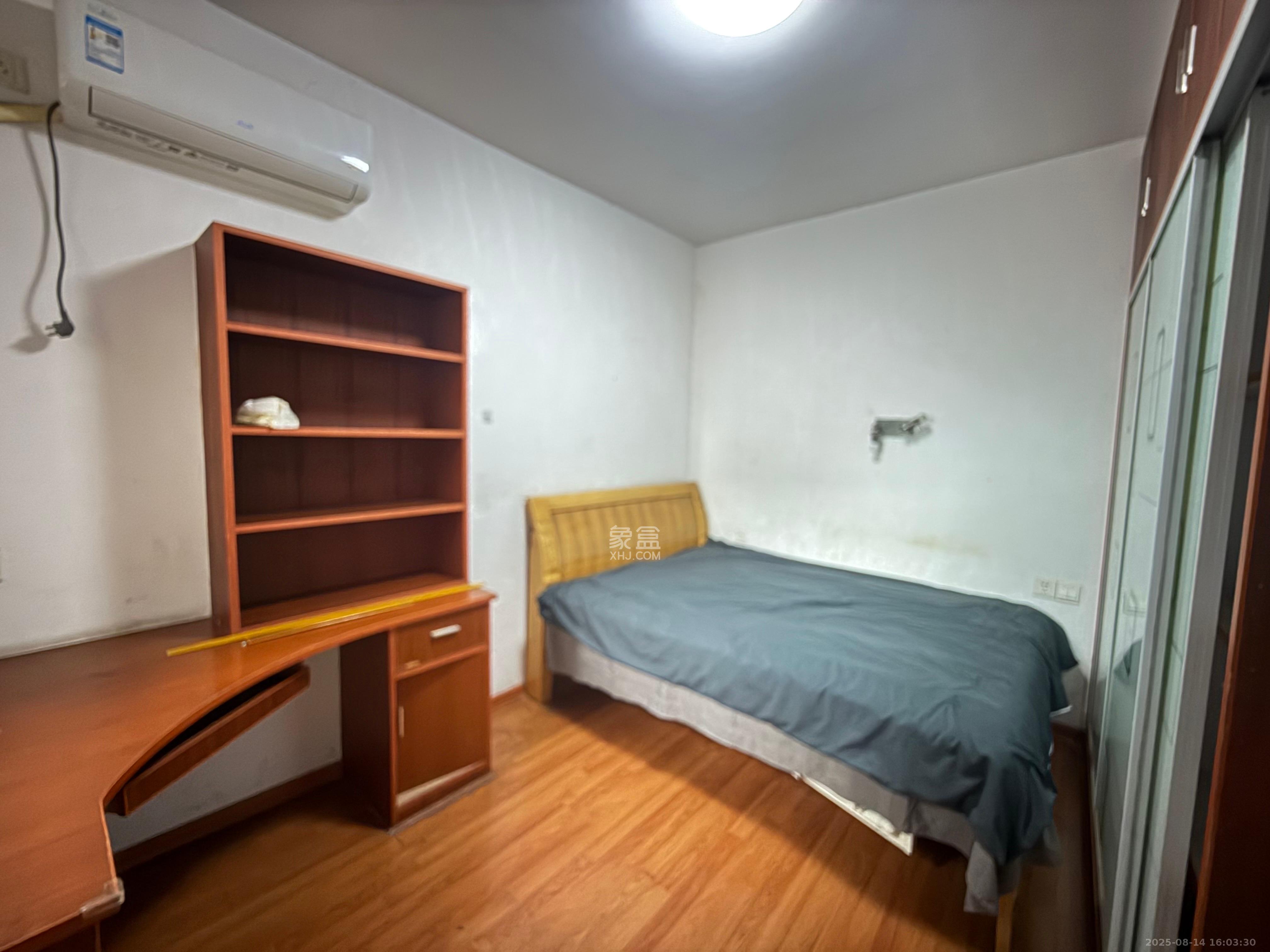 尚城  2室2厅1卫    1700.0元/月室内图