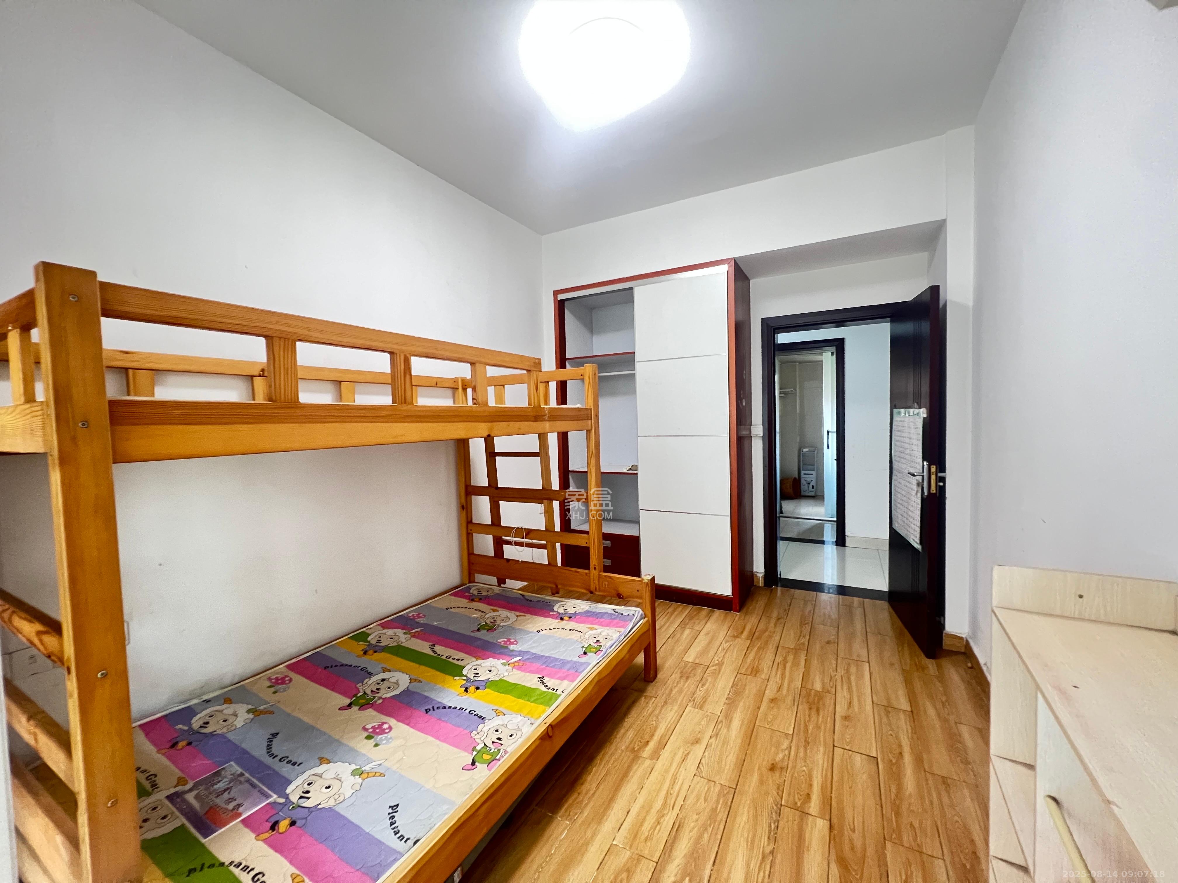 星城国际 3室2厅1卫 1800.0元/月 星城国际 3室2厅1卫 1800.0元/月室内图