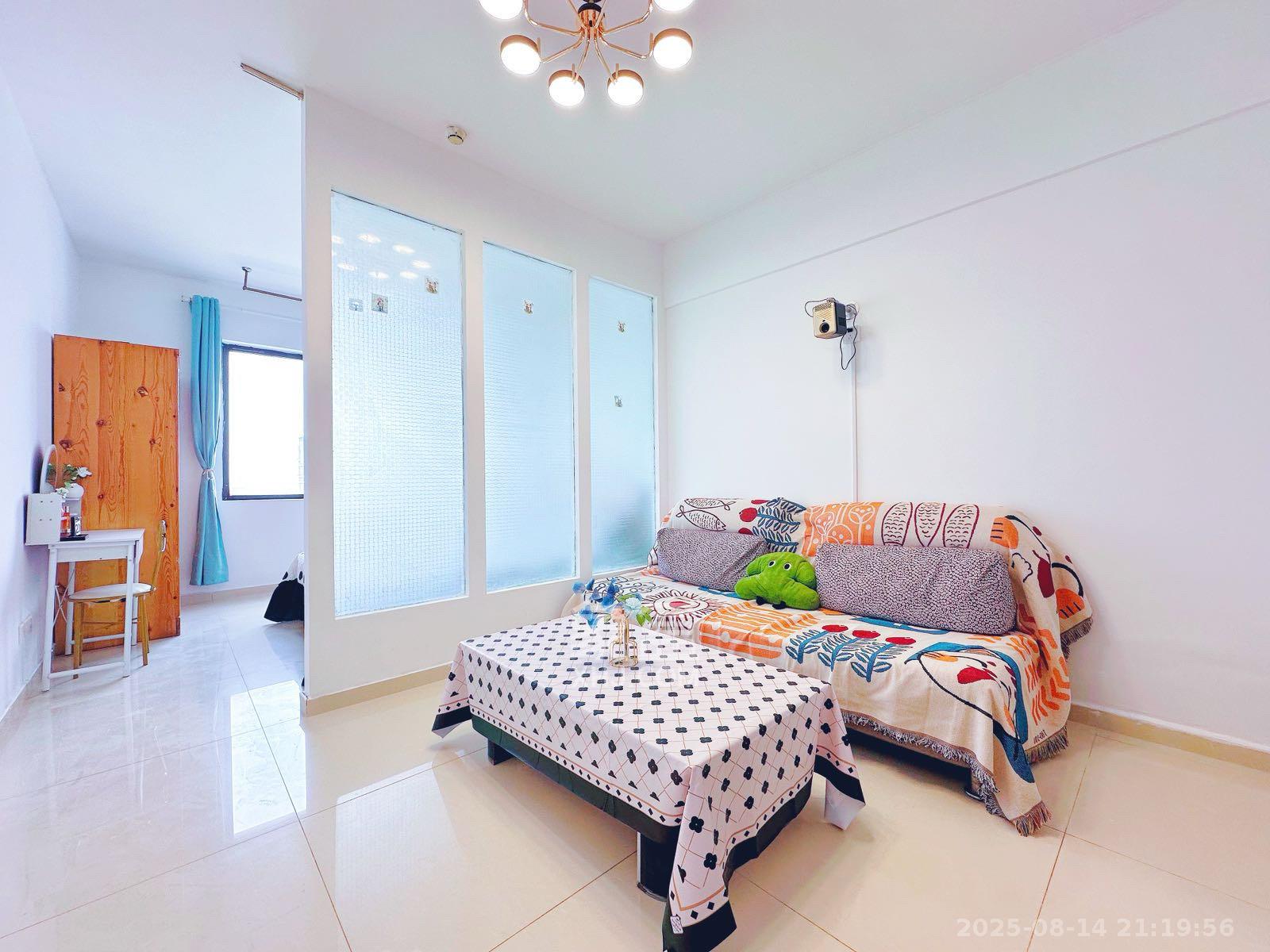 越界(天佑国际大厦)  1室1厅1卫    2000.0元/月 越界(天佑国际大厦)  1室1厅1卫    2000.0元/月室内图