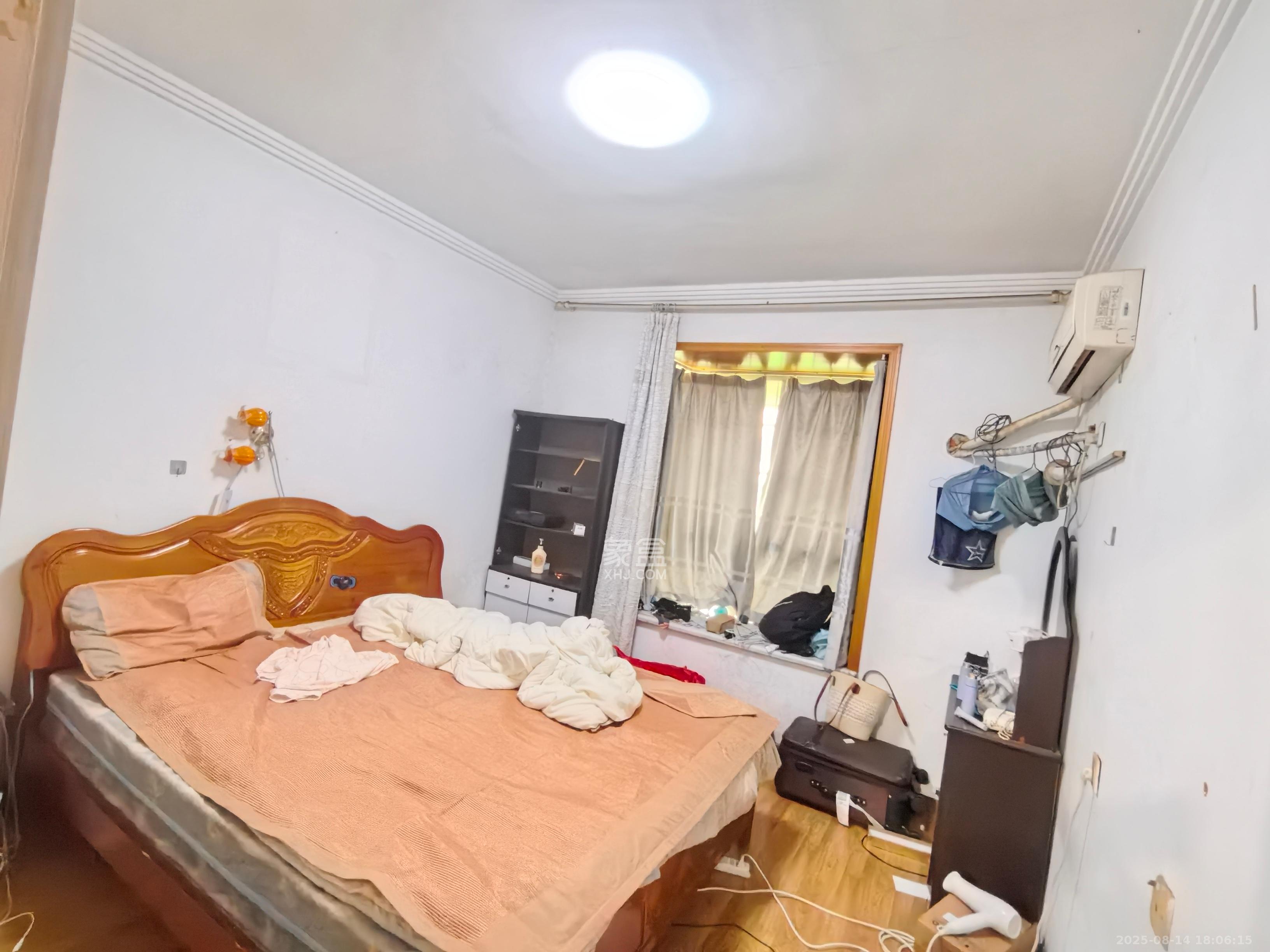 中南汽车世界 2室2厅1卫 1200.0元/月 中南汽车世界 2室2厅1卫 1200.0元/月室内图