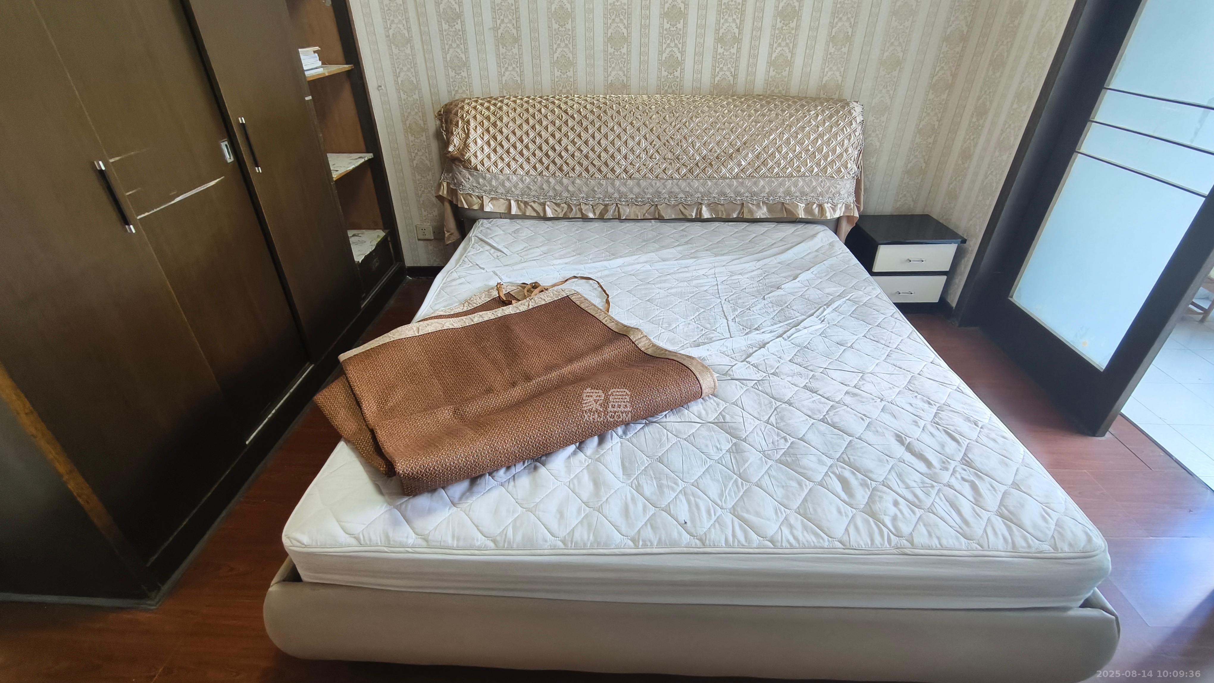 鑫天鑫城 2室1厅1卫 2200.0元/月 鑫天鑫城 2室1厅1卫 2200.0元/月室内图