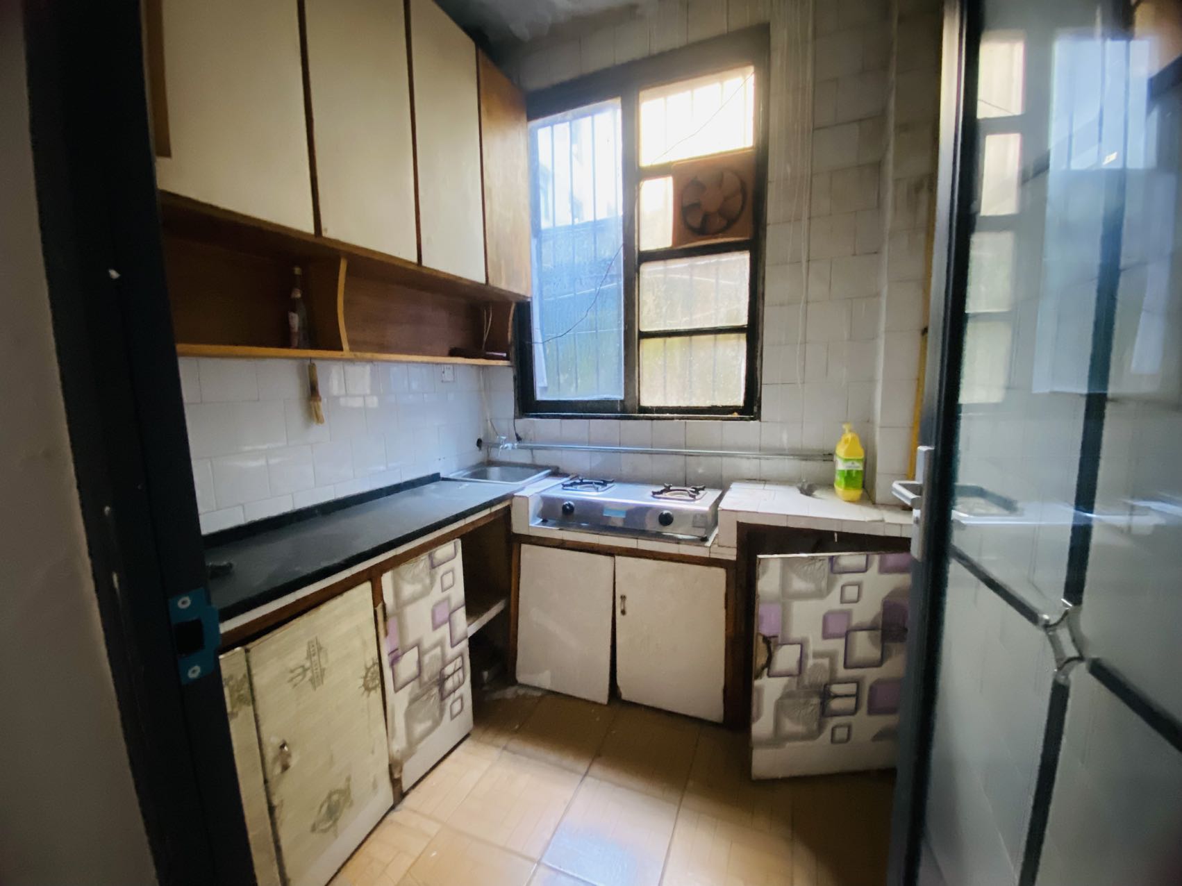 建设小区(建设新村) 1室2厅1卫 800.0元/月 建设小区(建设新村) 1室2厅1卫 800.0元/月室内图