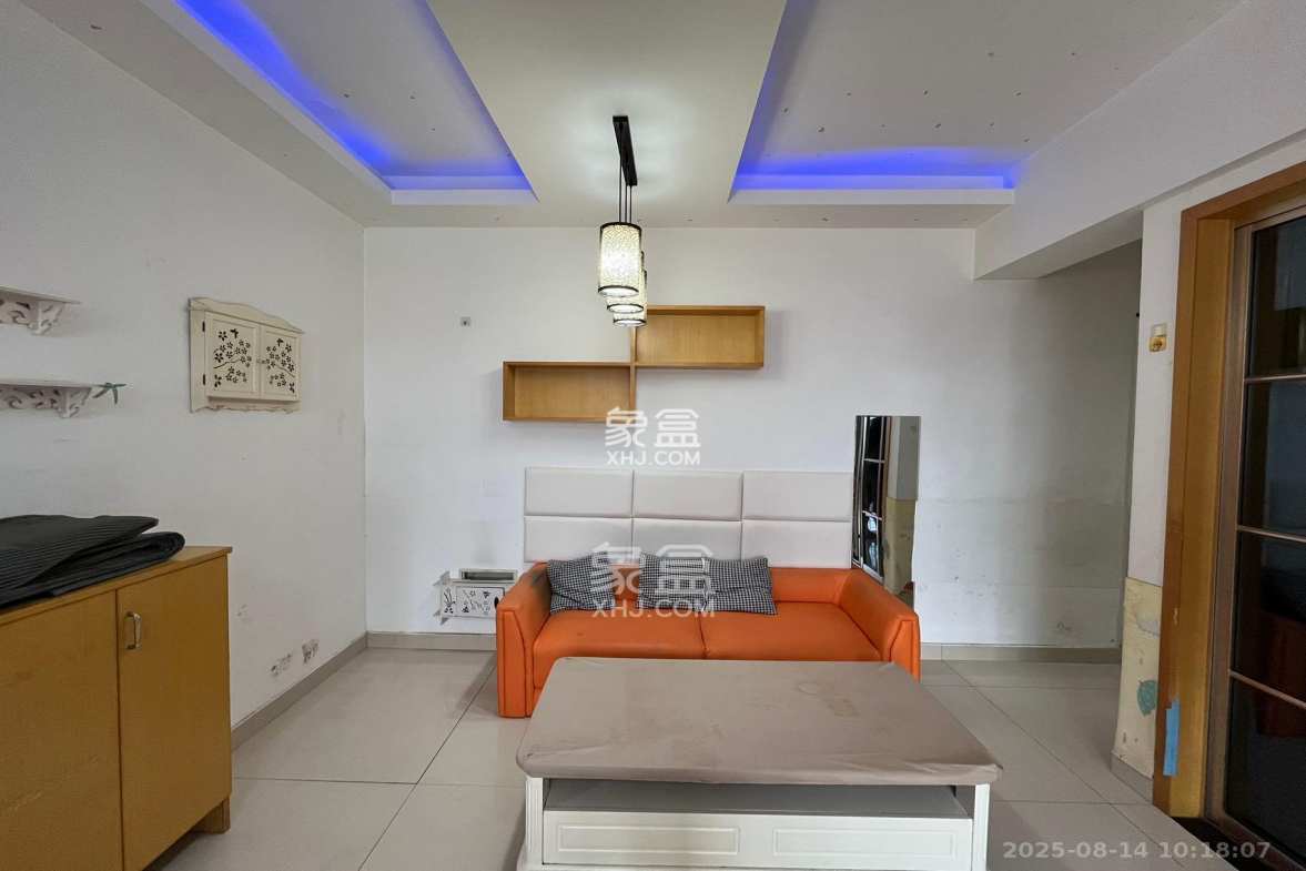 金房奥斯卡 2室2厅1卫 1600.0元/月 金房奥斯卡 2室2厅1卫 1600.0元/月室内图