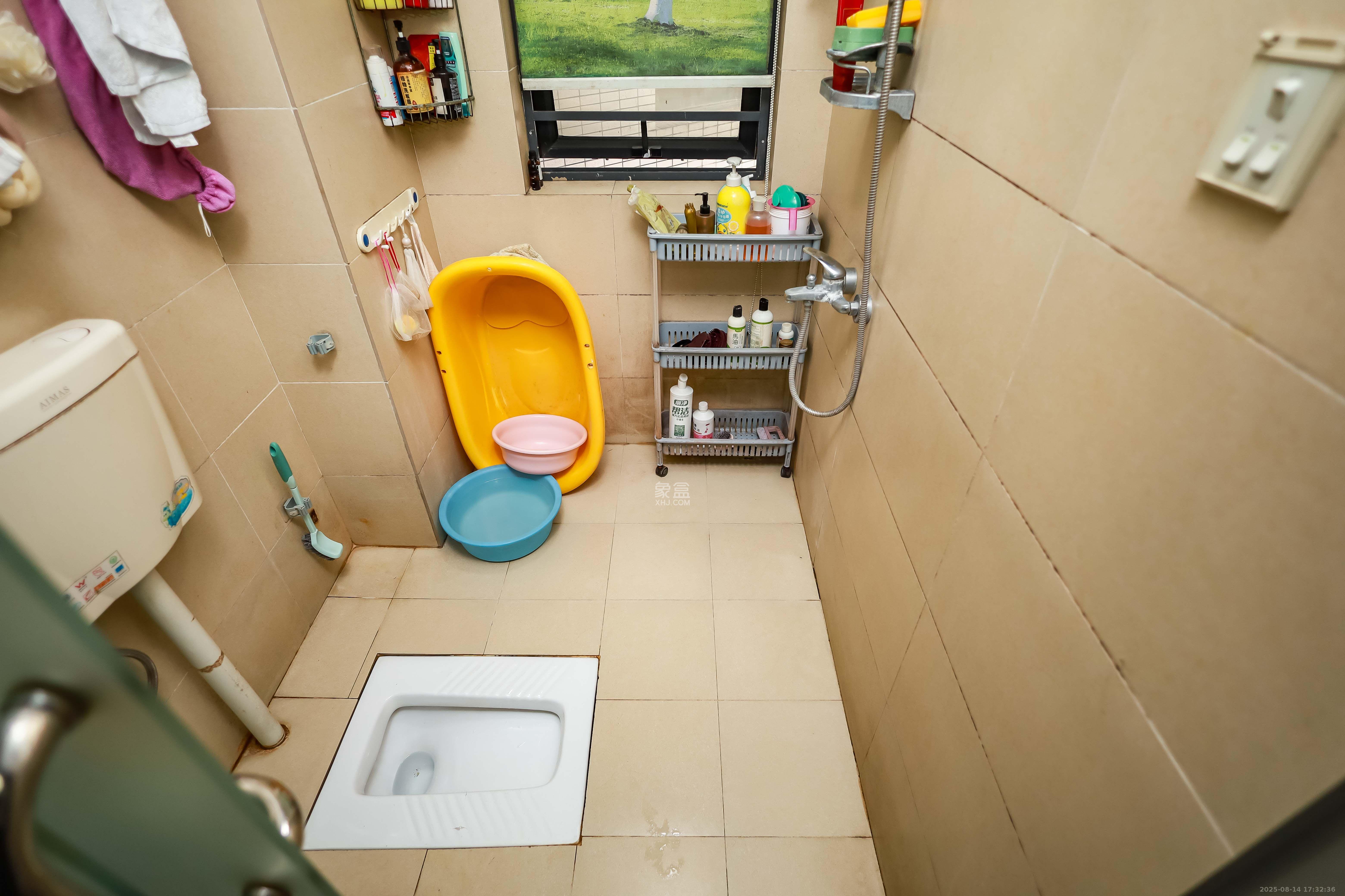 莱茵城  3室2厅1卫    2300.0元/月 莱茵城  3室2厅1卫    2300.0元/月室内图