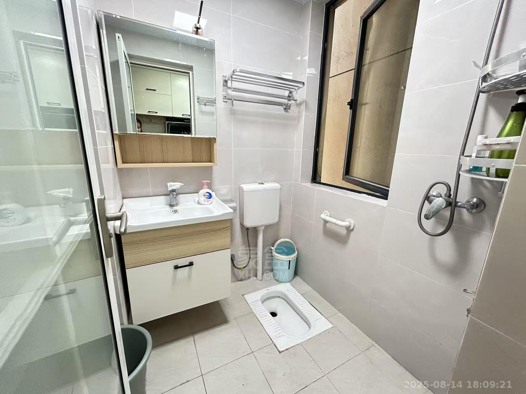 中建江湾壹号 2室1厅1卫 1600.0元/月 中建江湾壹号 2室1厅1卫 1600.0元/月室内图