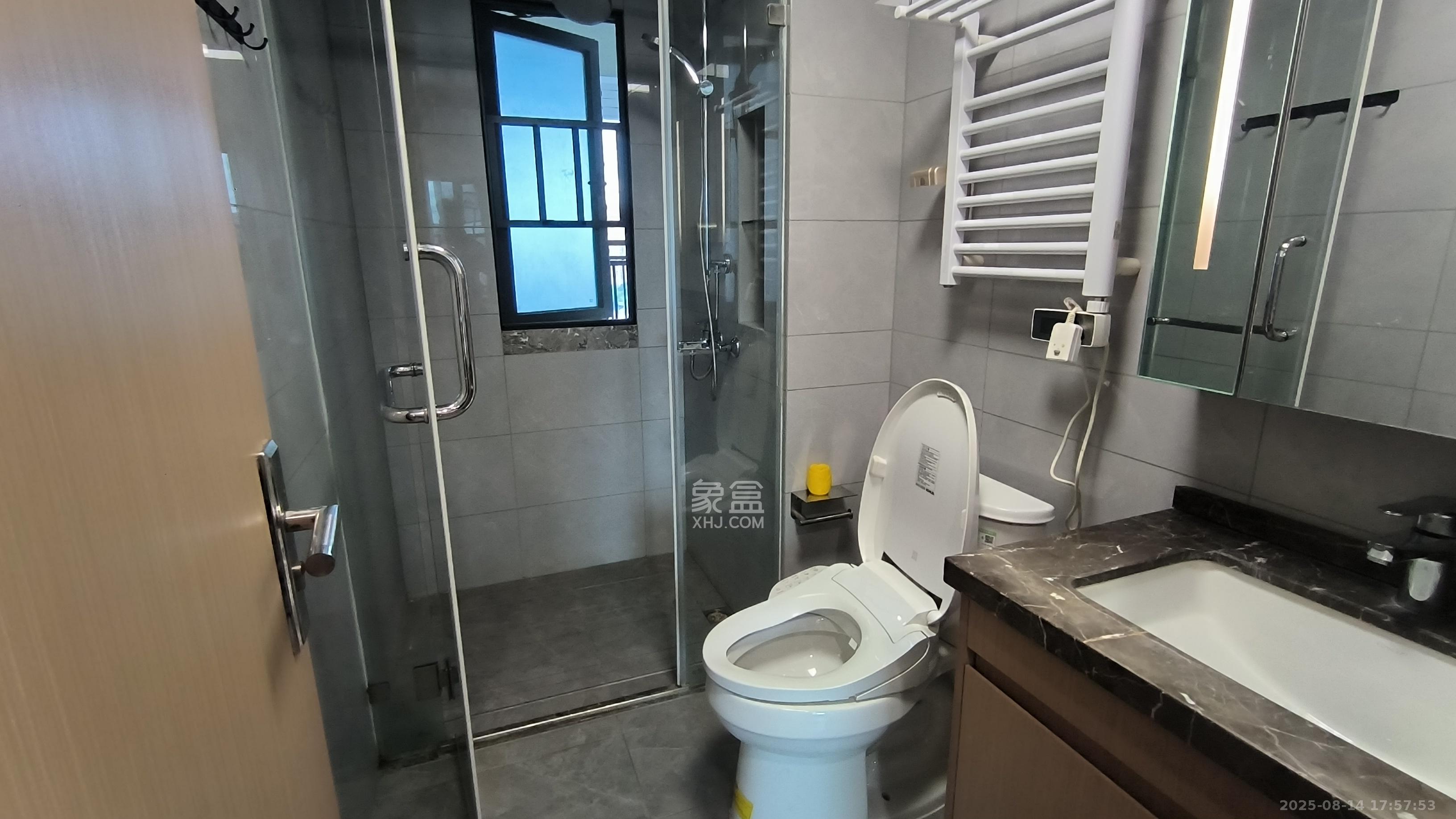 中国铁建湘语梅溪  3室2厅2卫   3200.00元/月室内图