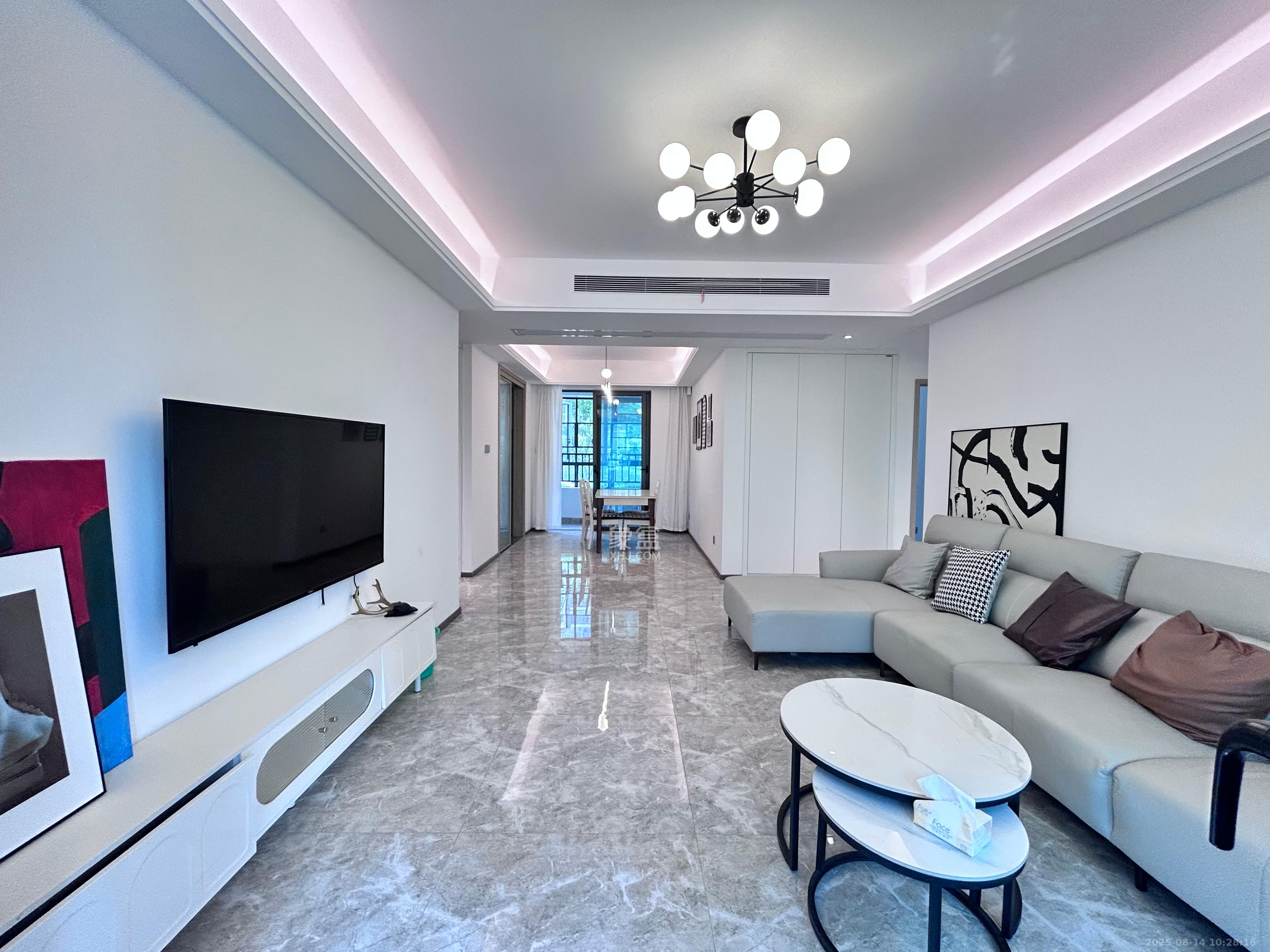 复地滨江金融中心  4室2厅2卫    4600.0元/月 复地滨江金融中心  4室2厅2卫    4600.0元/月