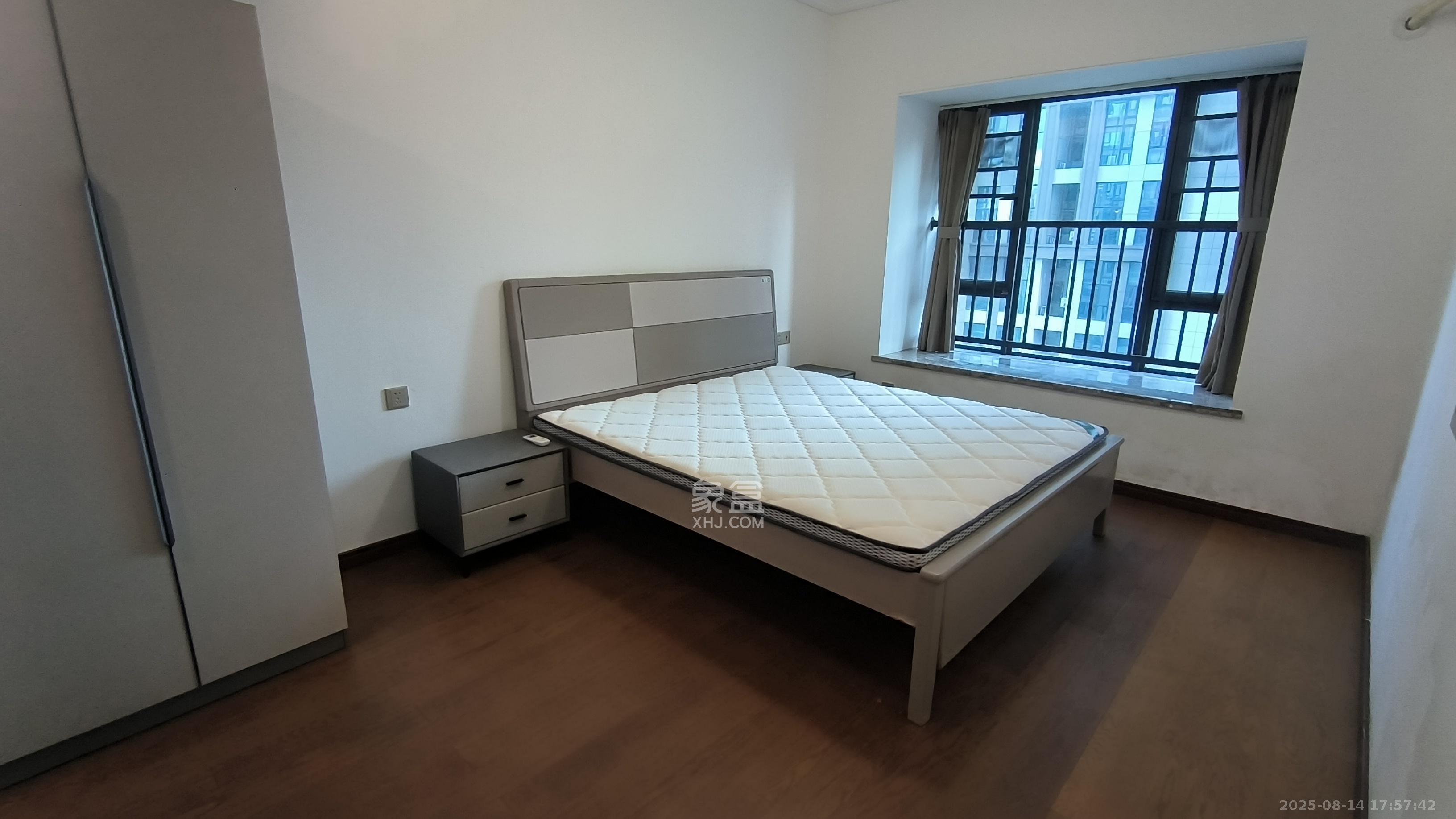 中国铁建湘语梅溪  3室2厅2卫   3200.00元/月室内图