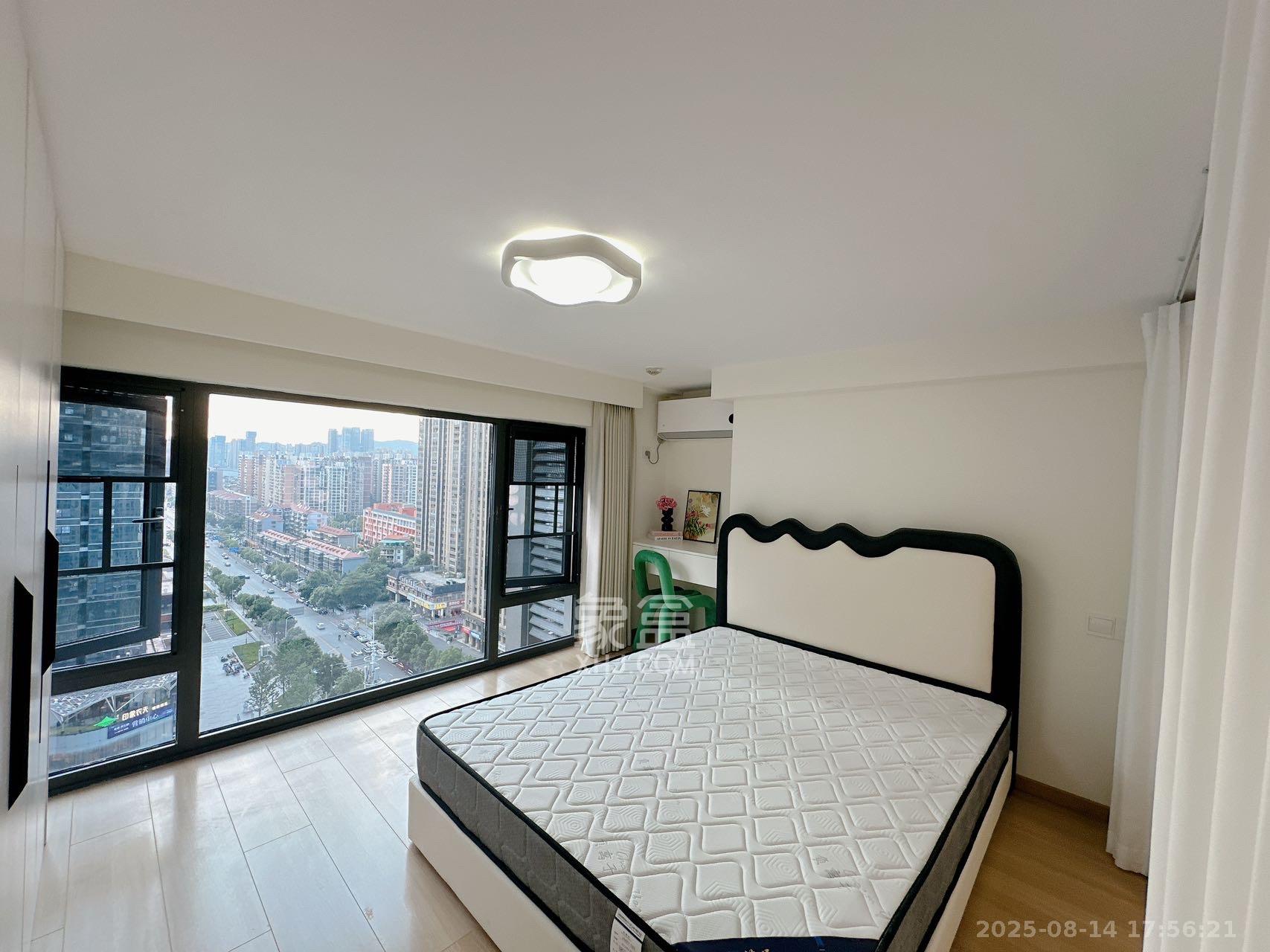 卓越中寰 2室2厅1卫 3200.0元/月 卓越中寰 2室2厅1卫 3200.0元/月室内图