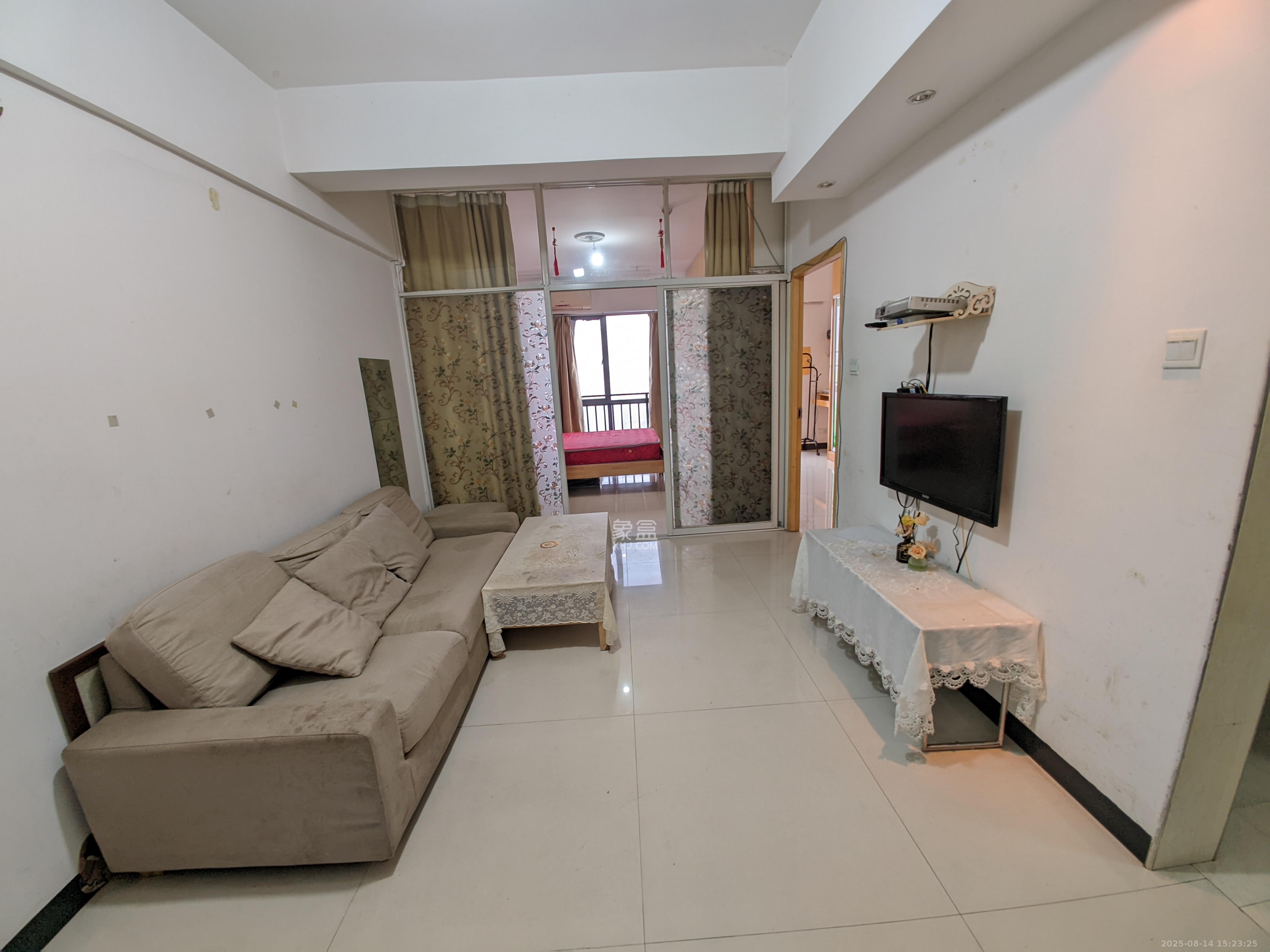 西子一间  2室1厅1卫    1800.0元/月 西子一间  2室1厅1卫    1800.0元/月