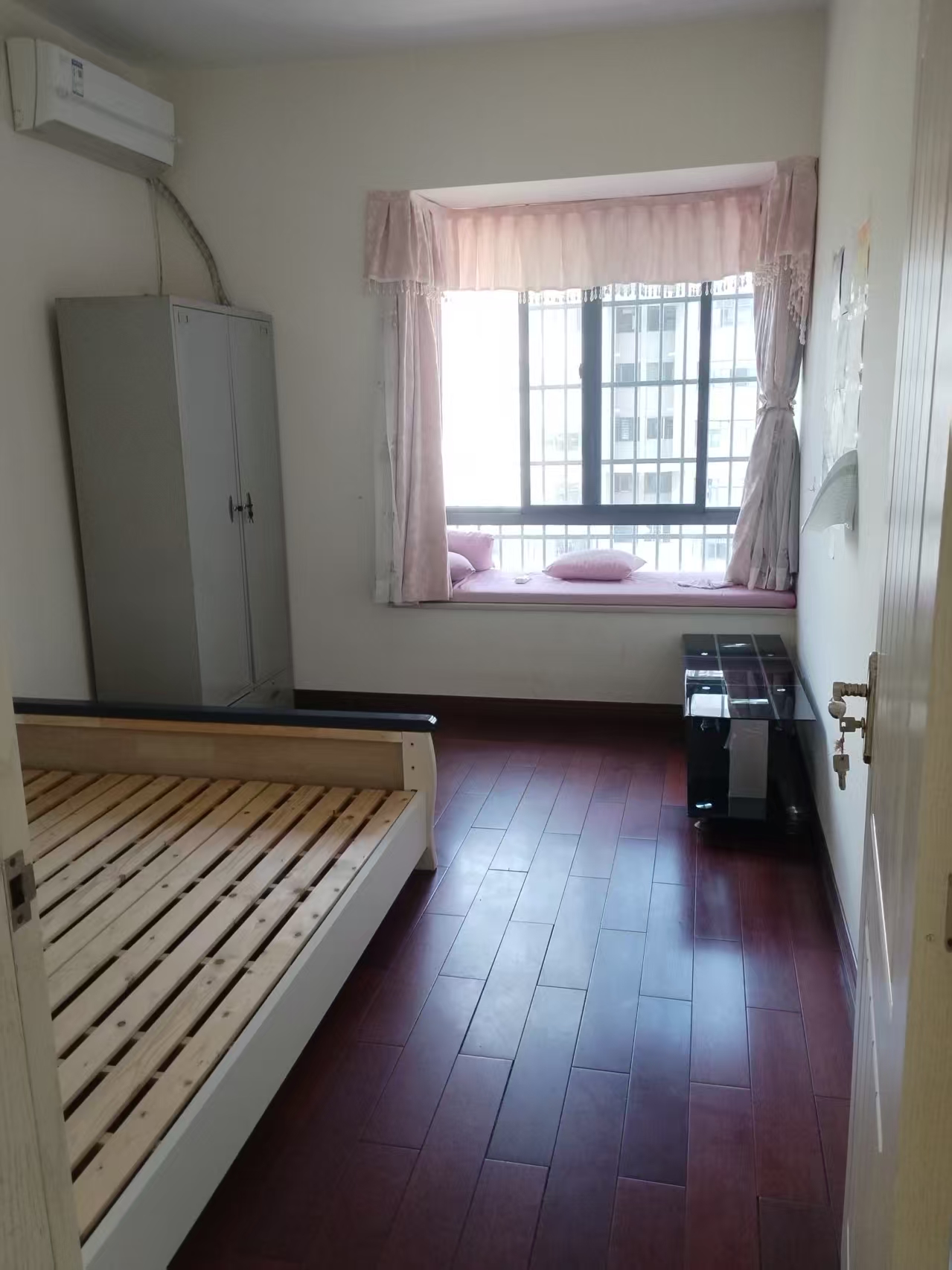 达嘉豪苑 3室2厅1卫 3000.0元/月 达嘉豪苑 3室2厅1卫 3000.0元/月室内图