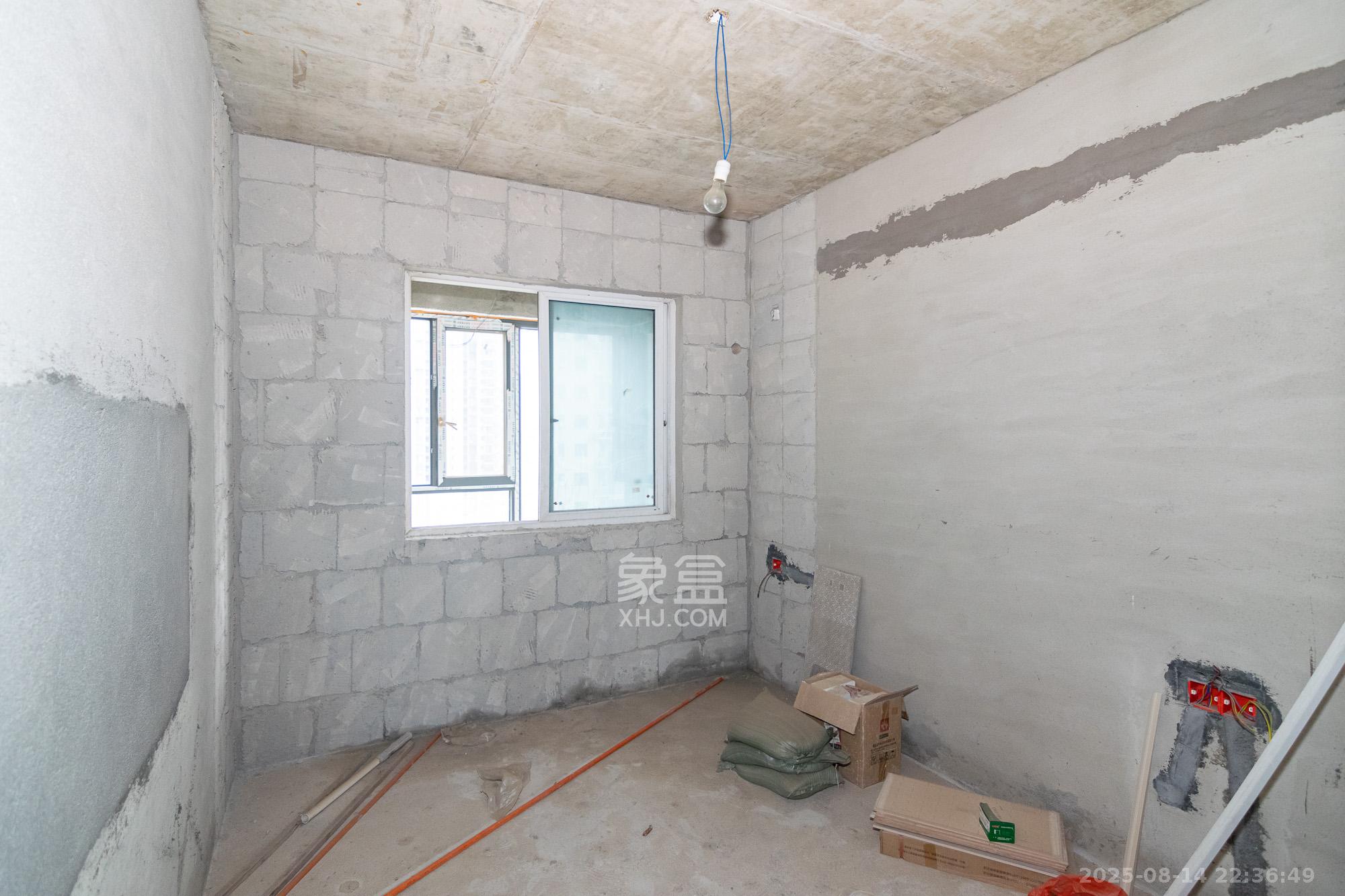 新华联梦想城  4室2厅2卫    85.0万 新华联梦想城  4室2厅2卫    85.0万卧室