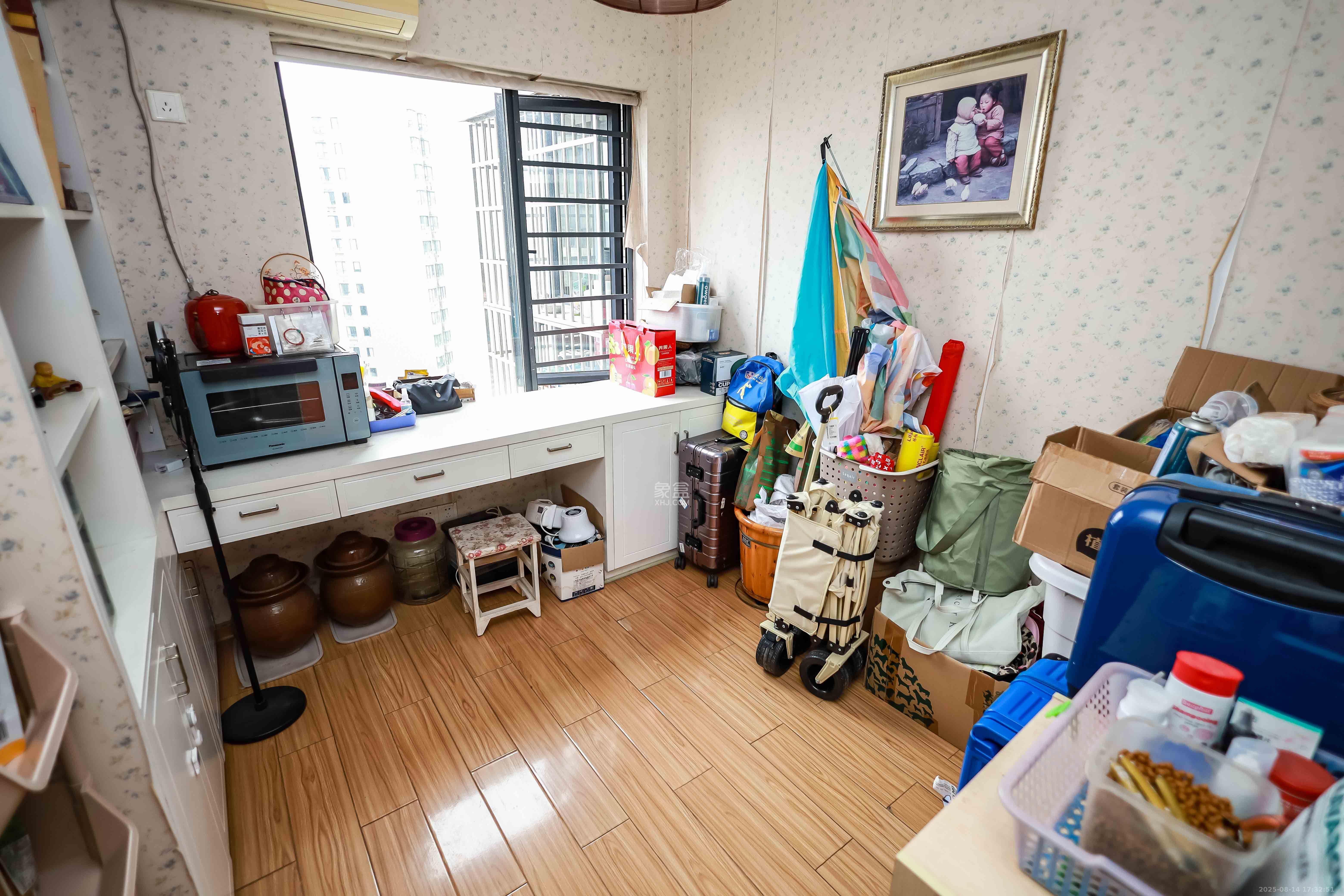 莱茵城  3室2厅1卫    2300.0元/月 莱茵城  3室2厅1卫    2300.0元/月室内图