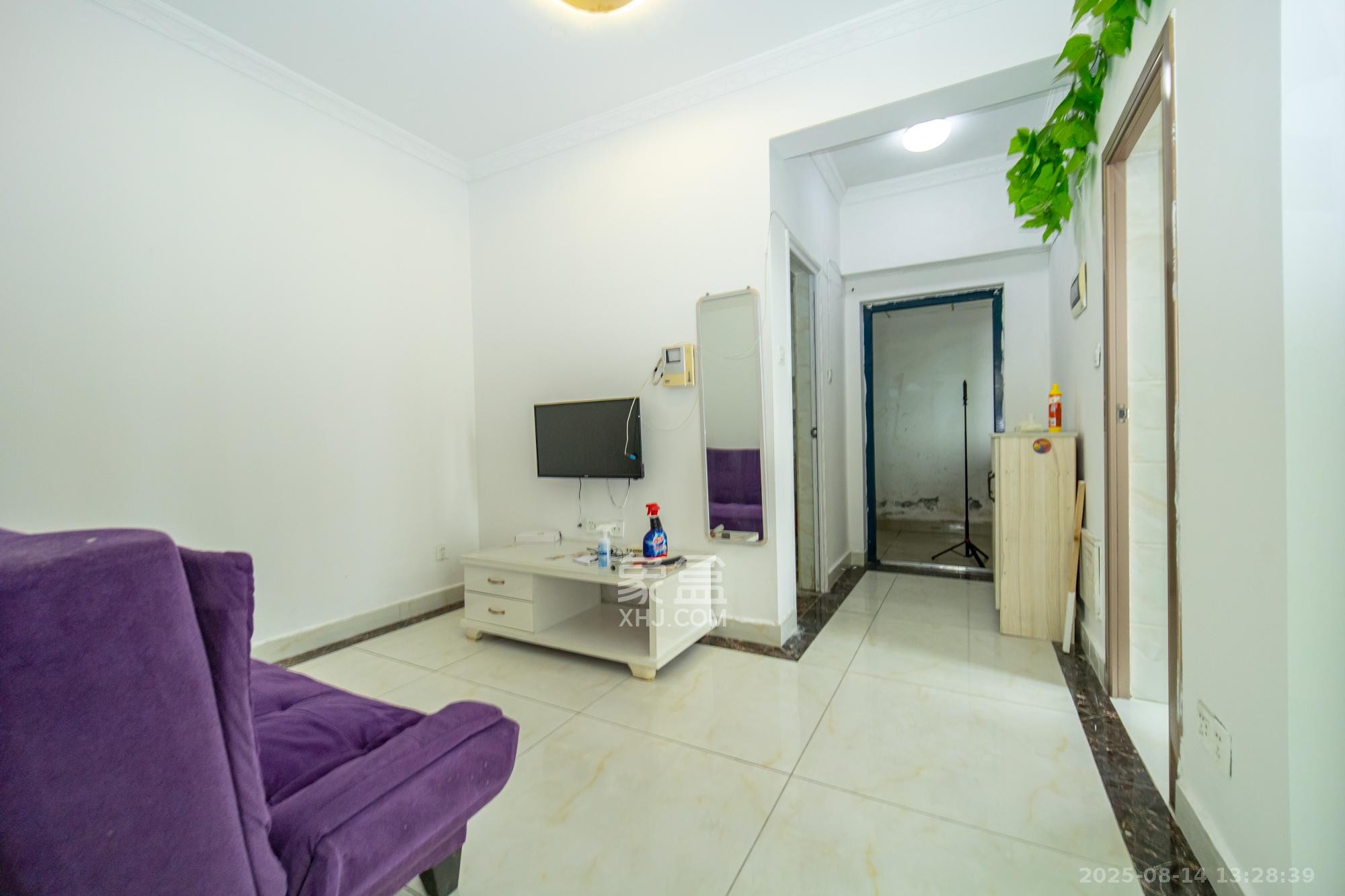 尚都花园城  1室1厅1卫    26.3万客厅