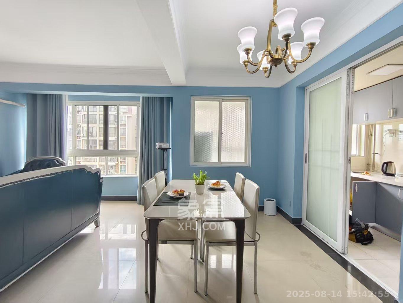 银港水晶城  3室2厅1卫    3000.0元/月 银港水晶城  3室2厅1卫    3000.0元/月室内图