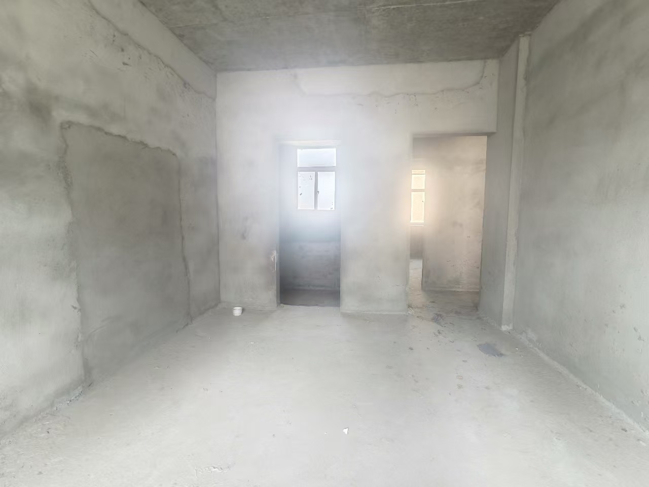 东方新城  2室1厅1卫   38.00万
