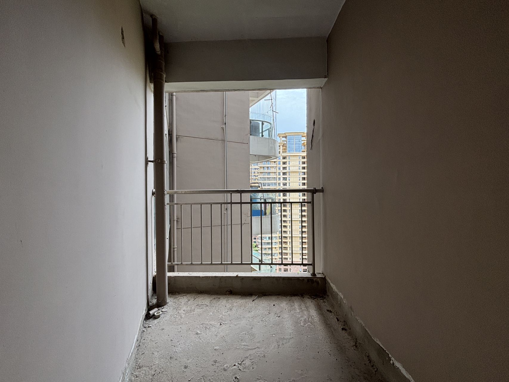 绿地海长流一期  2室2厅1卫   106.00万室内图