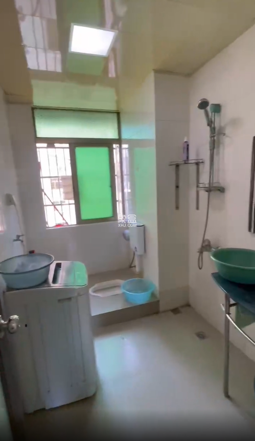 椰岛公寓 3室2厅2卫 2700.0元/月 椰岛公寓 3室2厅2卫 2700.0元/月室内图