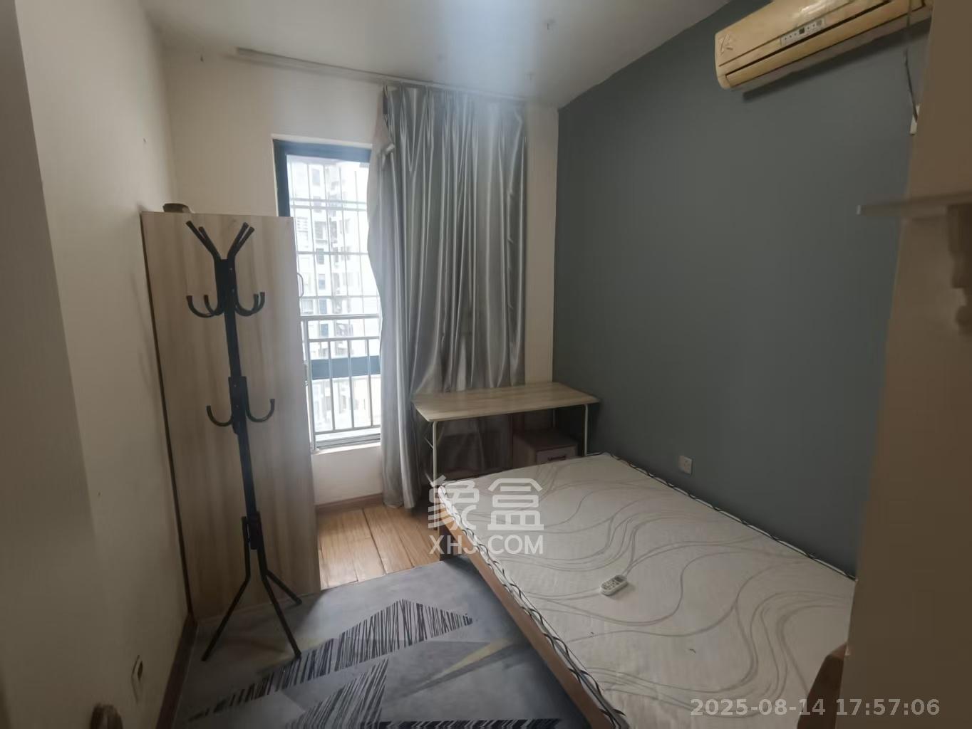 尊邸华庭 4室1厅1卫 1800.0元/月 尊邸华庭 4室1厅1卫 1800.0元/月室内图