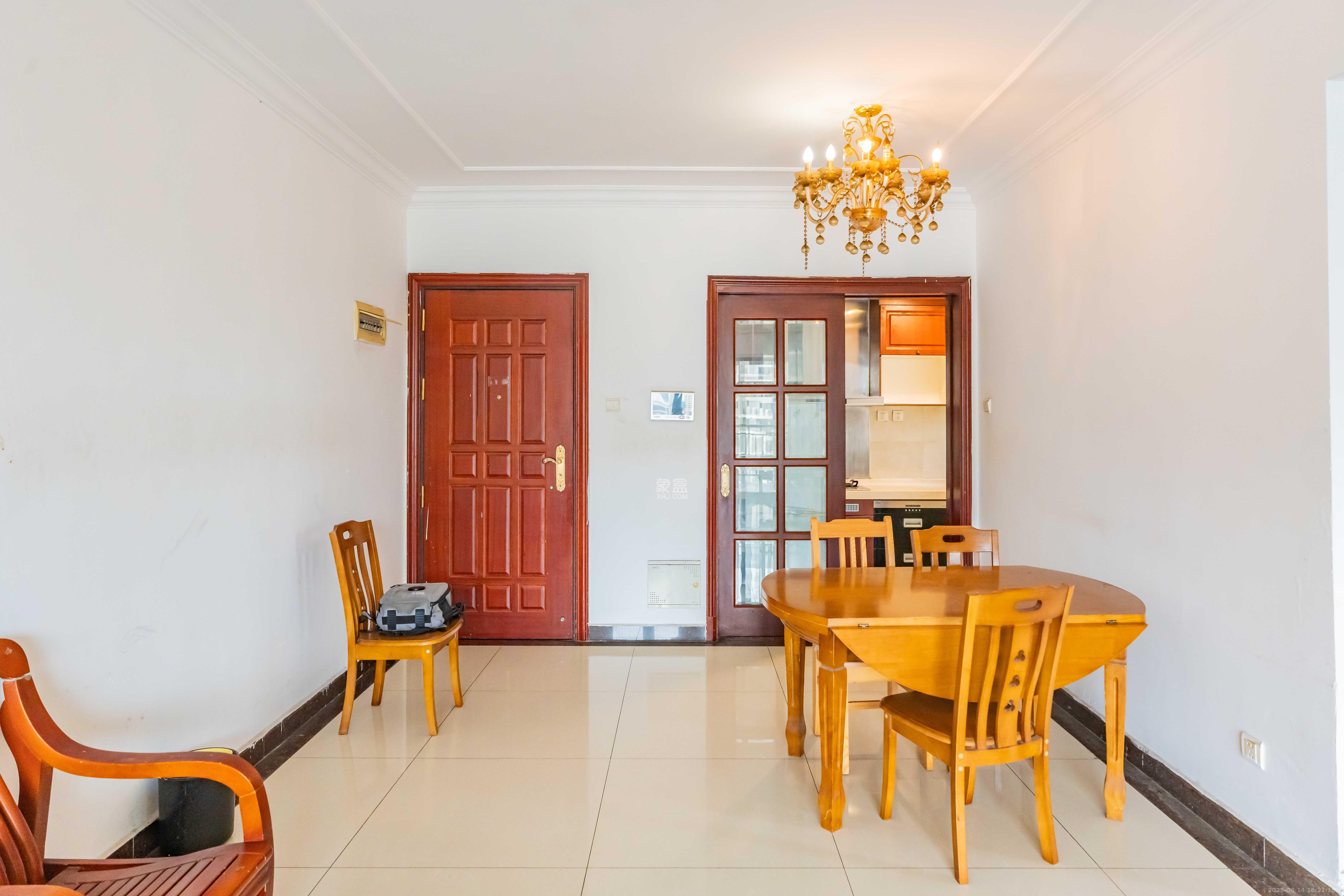 恒大雅苑 2室2厅1卫 2200.0元/月 恒大雅苑 2室2厅1卫 2200.0元/月室内图