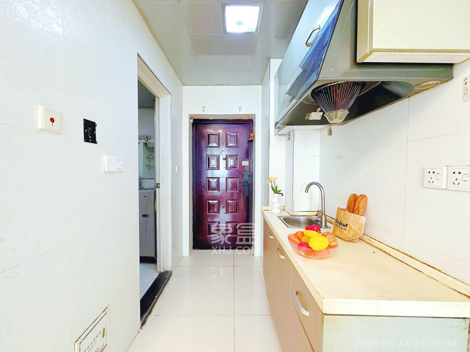 越界(天佑国际大厦)  1室1厅1卫    2000.0元/月 越界(天佑国际大厦)  1室1厅1卫    2000.0元/月室内图