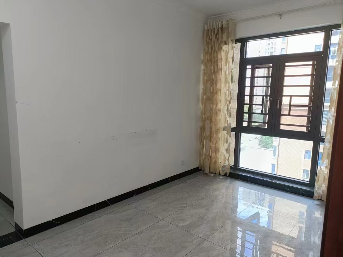 五洲锦城 3室2厅2卫 1600.0元/月 五洲锦城 3室2厅2卫 1600.0元/月室内图