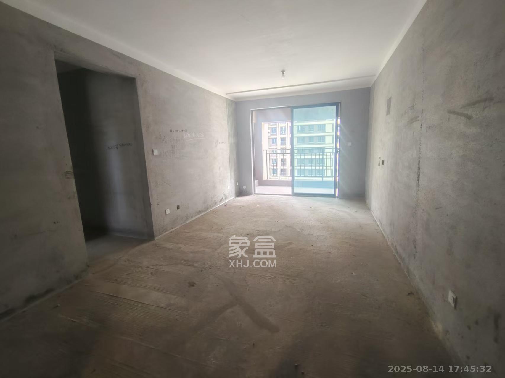 荣盛城 3室2厅1卫 1000.0元/月 荣盛城 3室2厅1卫 1000.0元/月室内图