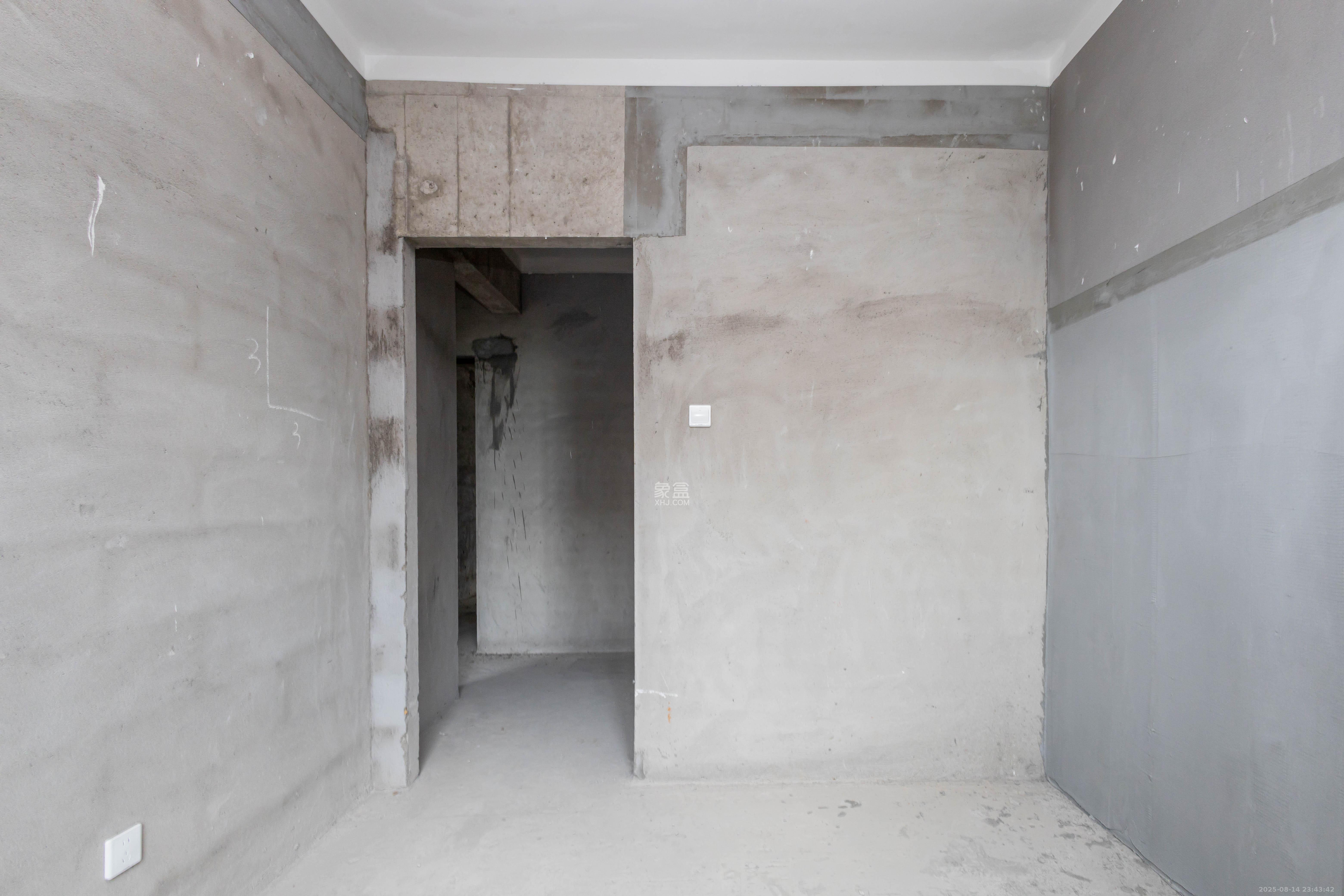 湘域芯城二期  3室2厅2卫    90.0万 湘域芯城二期  3室2厅2卫    90.0万卧室