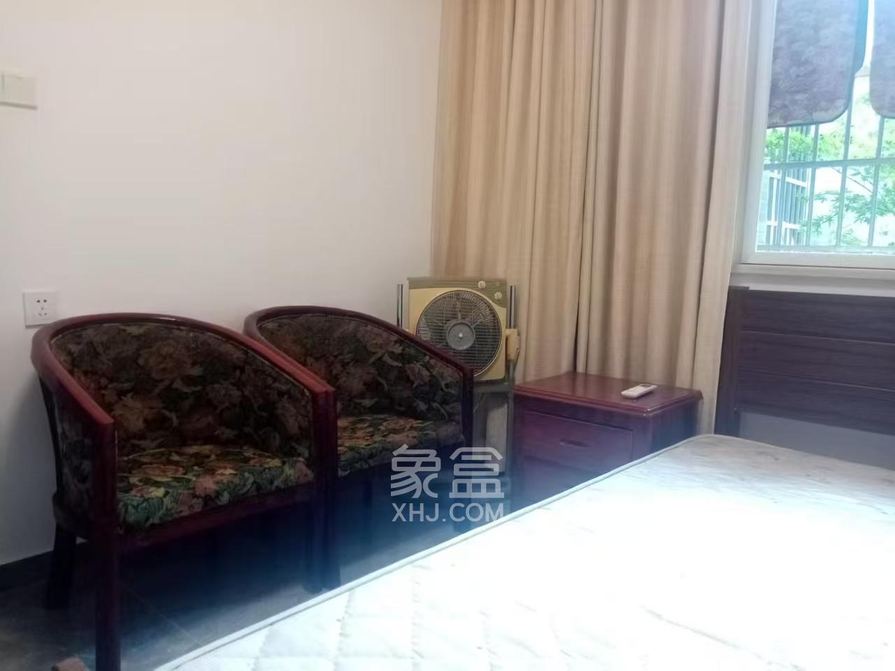 金麓西岸和苑  2室2厅1卫   2200.00元/月室内图