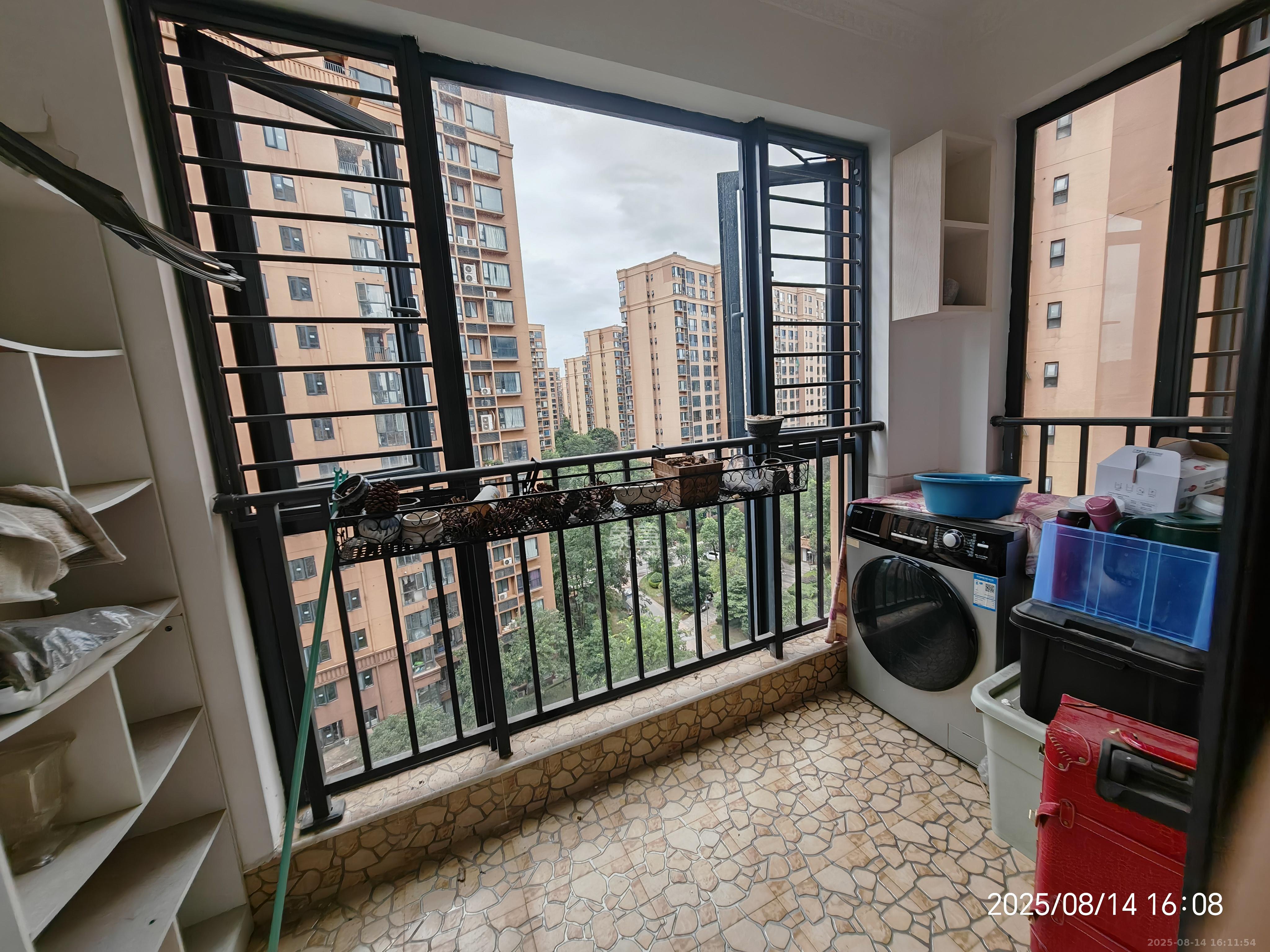 怡海星城 2室2厅1卫 1600.0元/月 怡海星城 2室2厅1卫 1600.0元/月室内图