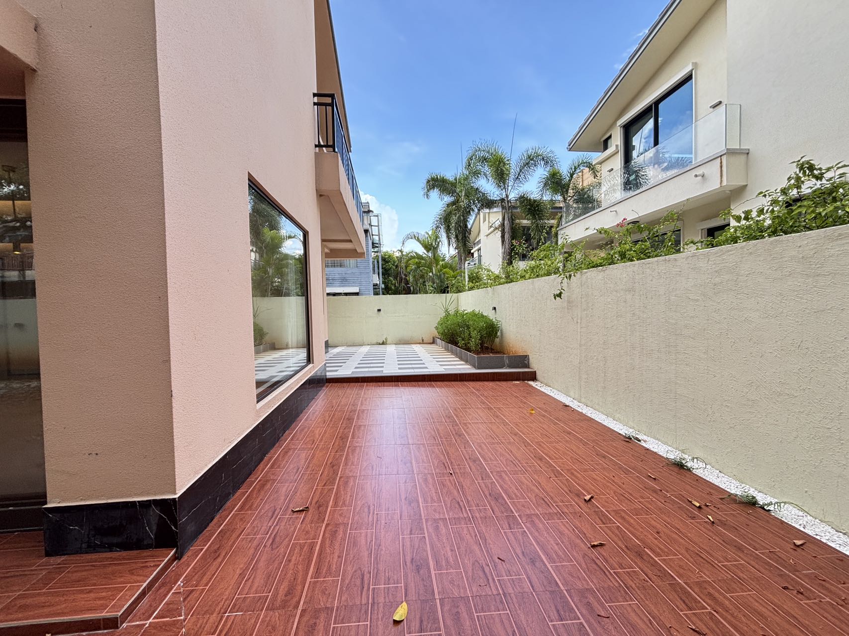 万科浪琴湾  5室3厅4卫    1198.0万 万科浪琴湾  5室3厅4卫    1198.0万室内图